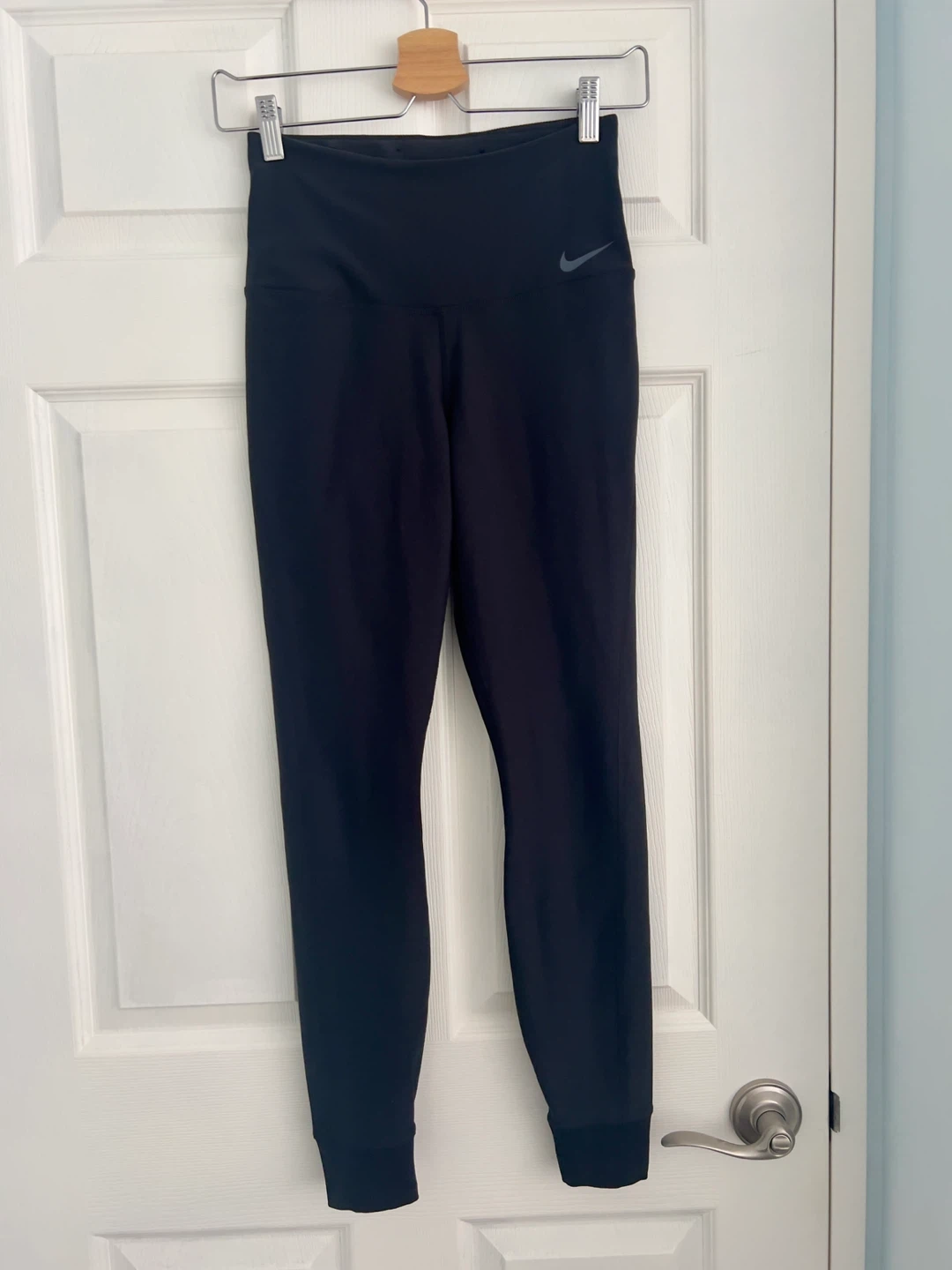 Nike Women’s Dri-FIT One Legend Pants Black - Small