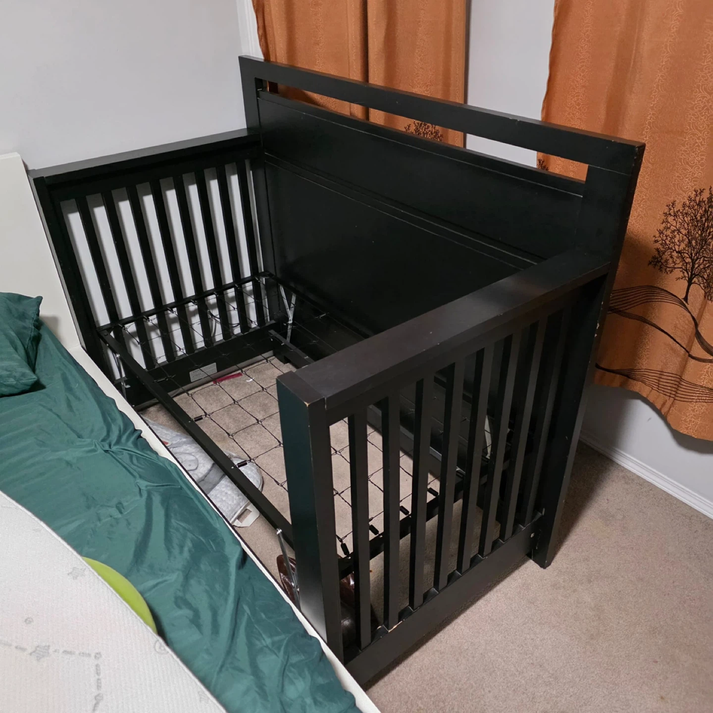 Dark Crib