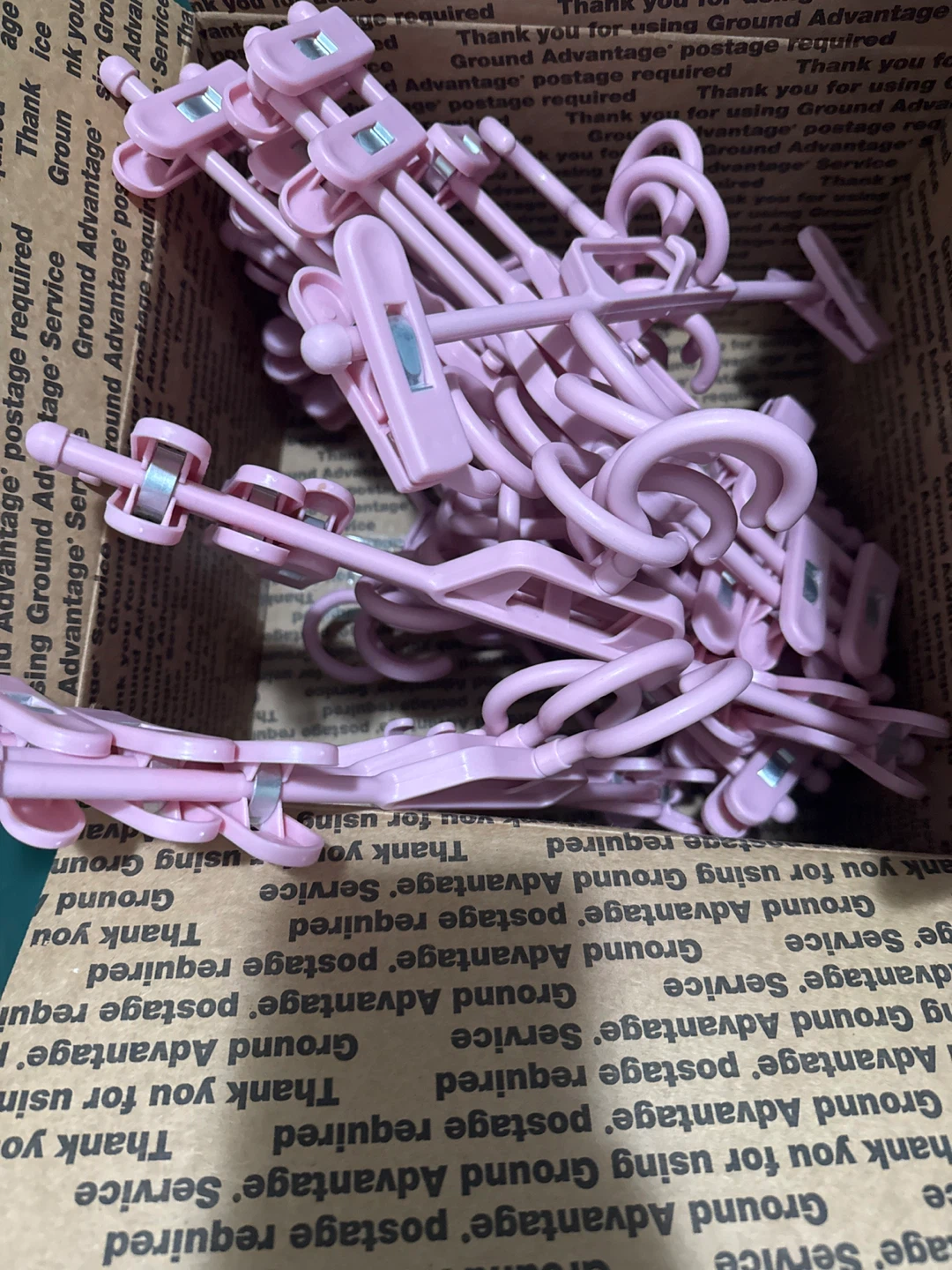 POZEAN Plastic Pant Hangers with Clips, 30 Pack, Pink