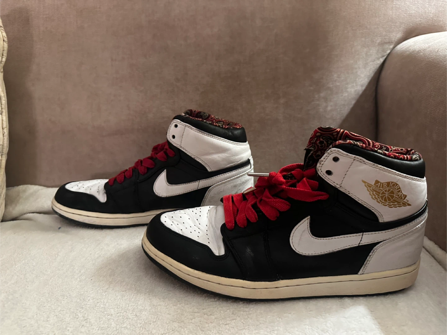 Super Rare Air Jordan 1 High RTTG “Vegas” – Size 10 US - photo 2