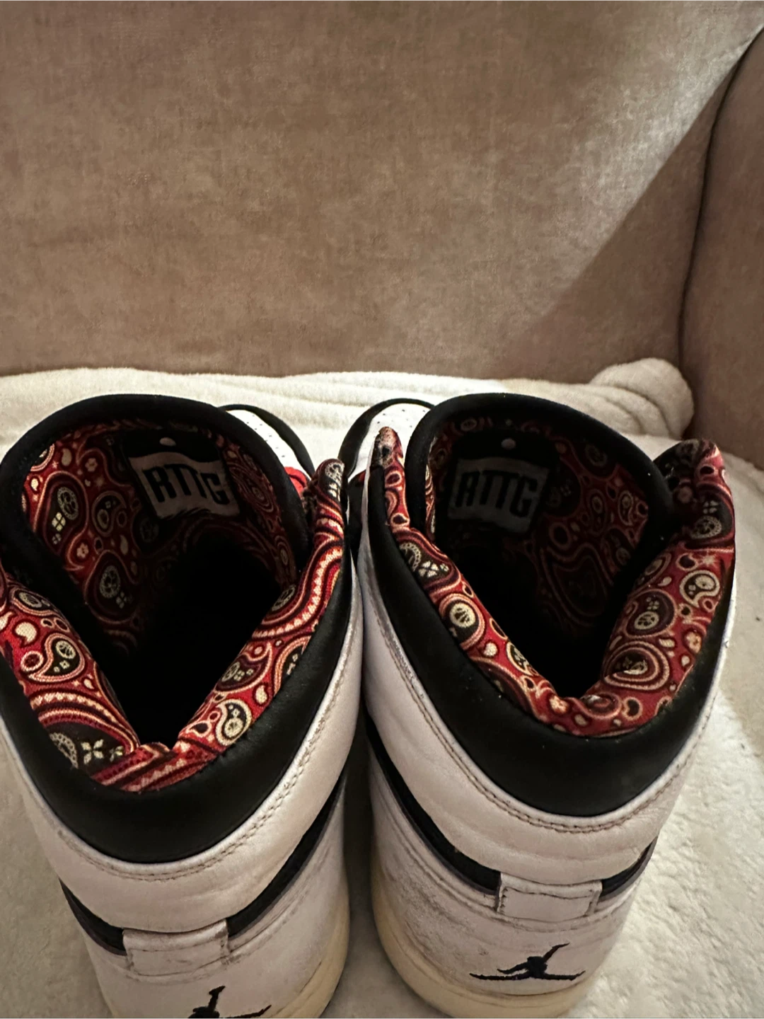 Super Rare Air Jordan 1 High RTTG “Vegas” – Size 10 US - photo 3