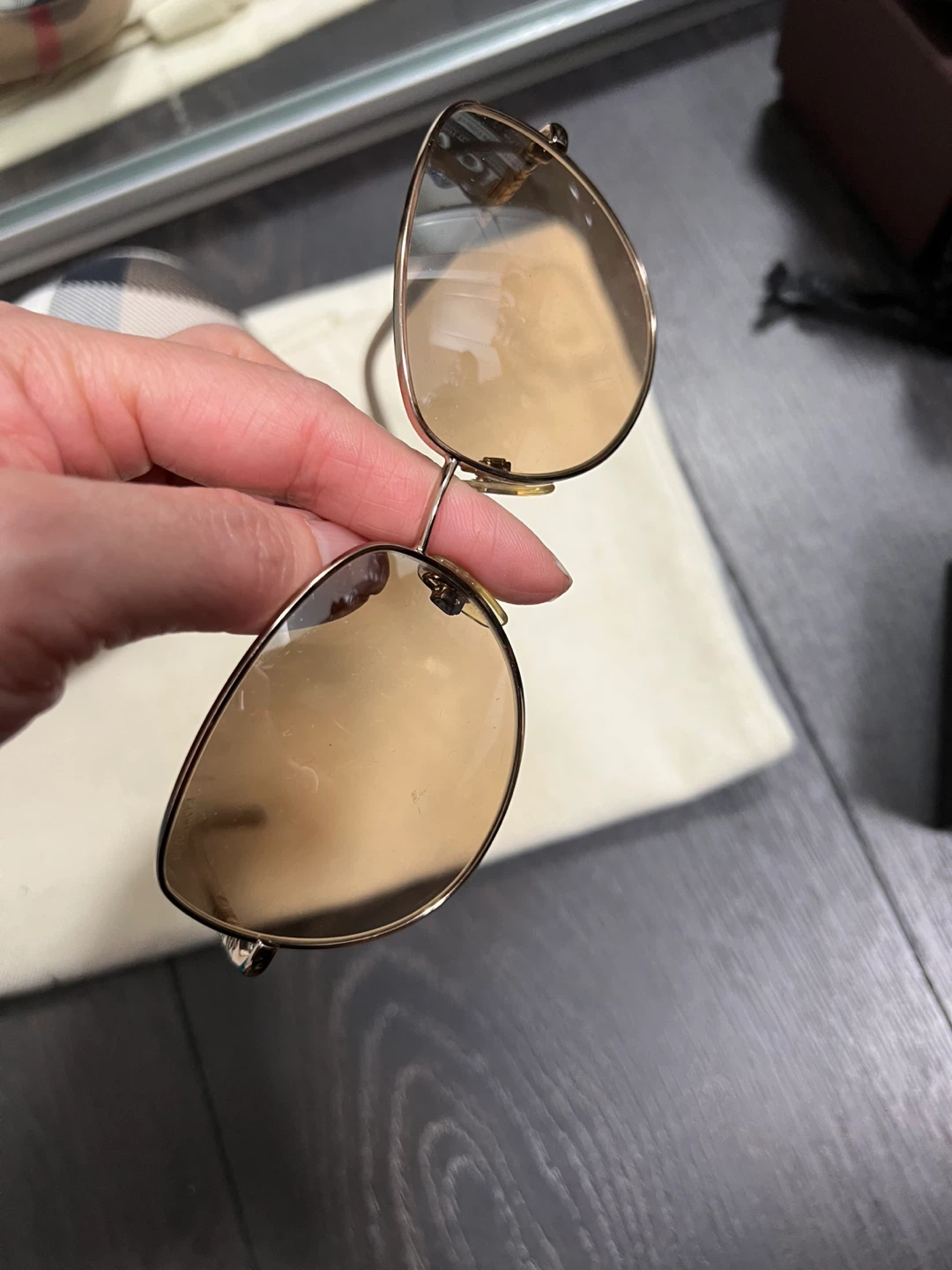 Burberry Sunglasses - photo 2