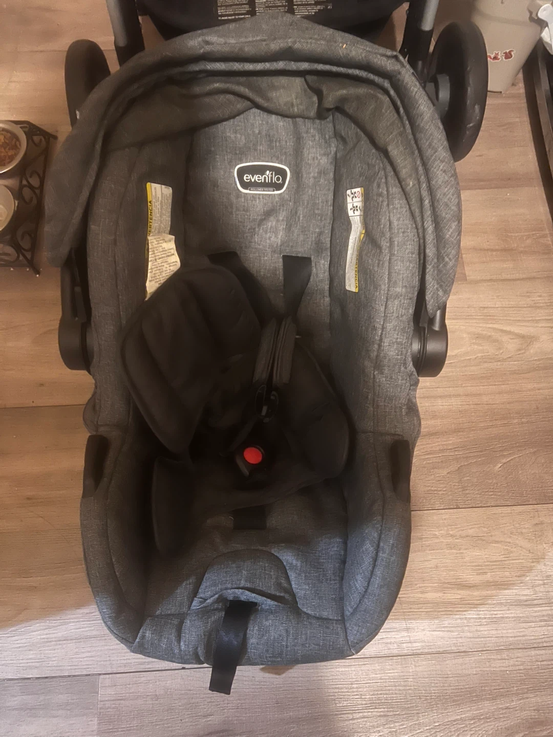 Evenflo Stroller and Car Seat Travel System - photo 3