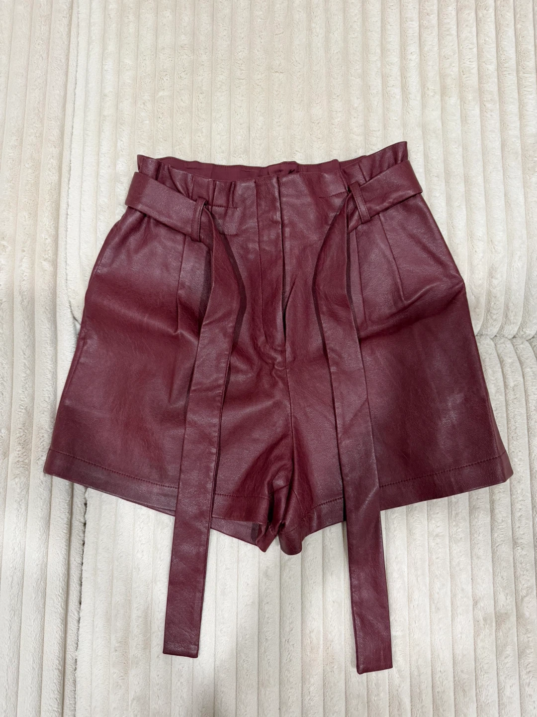 BCBGMAXAZRIA Burgundy Faux Leather Paperbag Waist Shorts XS