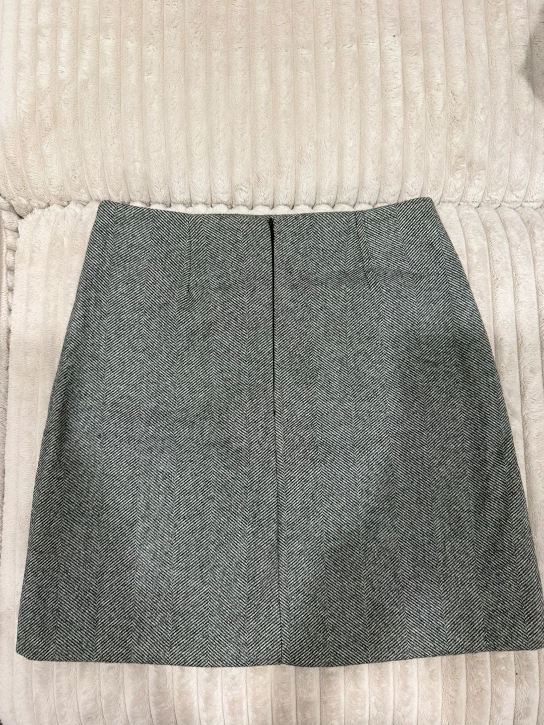 Gray Herringbone Mini Skirt - Size M - photo 2