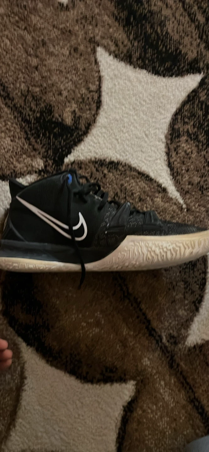 Nike Kyrie 7 Basketball Shoes - photo 2
