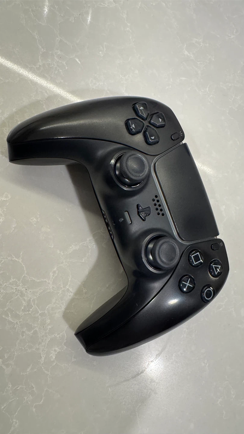 PS5 DualSense Controller