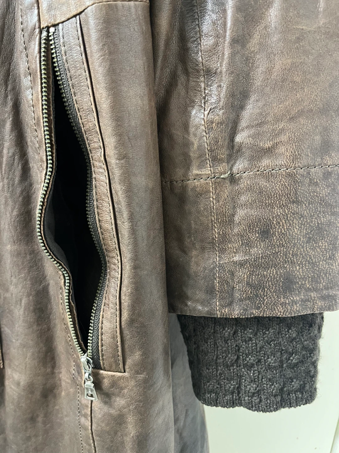 Danier Leather Jacket - photo 4