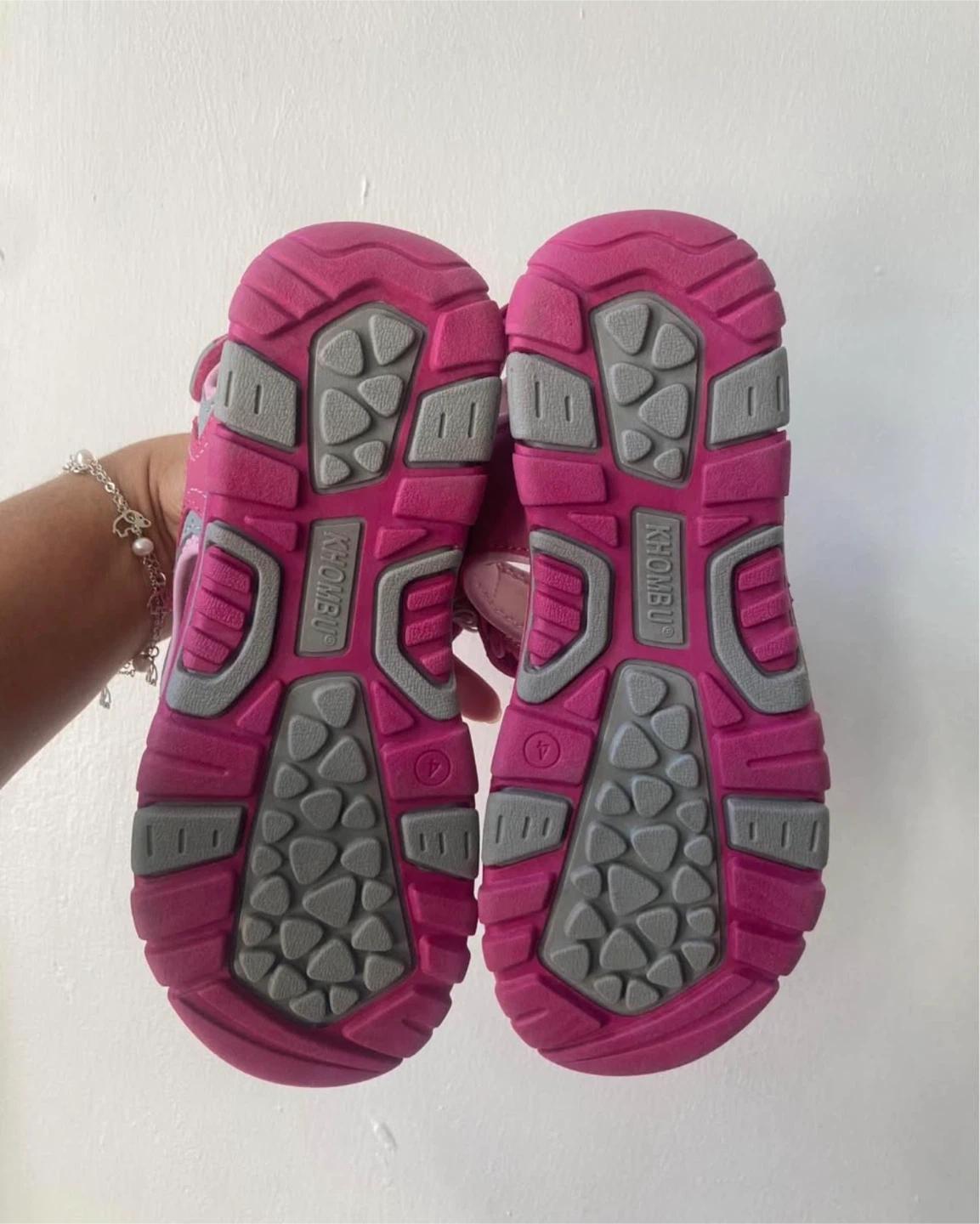New girls sandals size 4 - photo 3