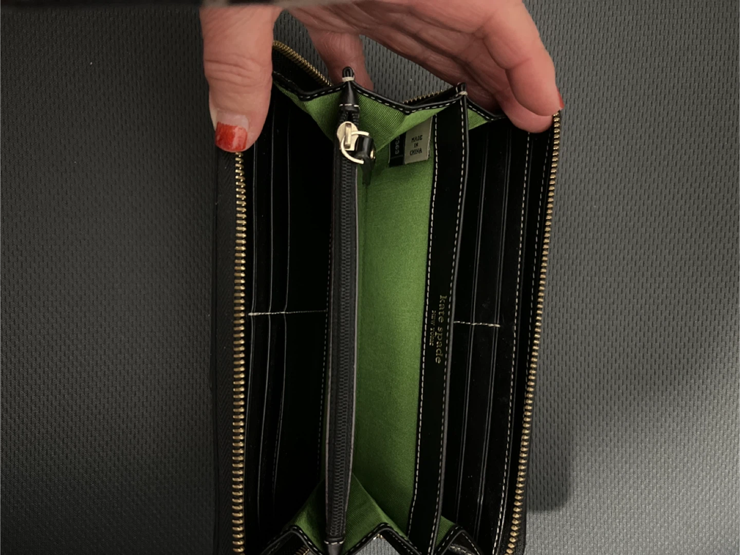 Kate Spade New York Black Zip Around Wallet - photo 2