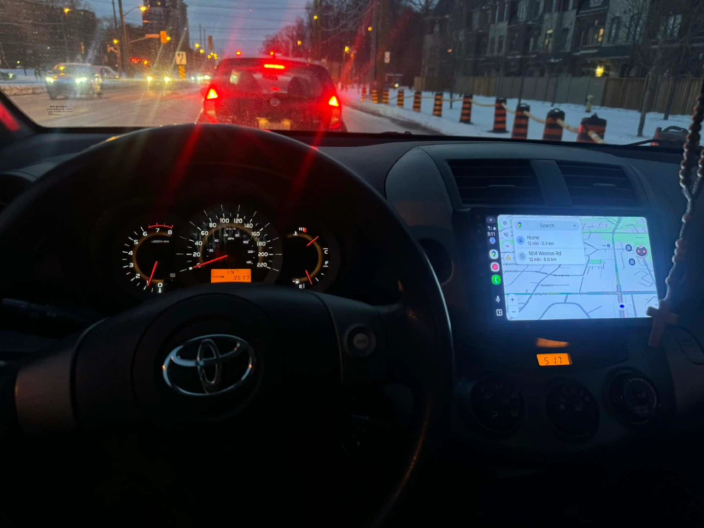Black Toyota RAV4 - photo 4