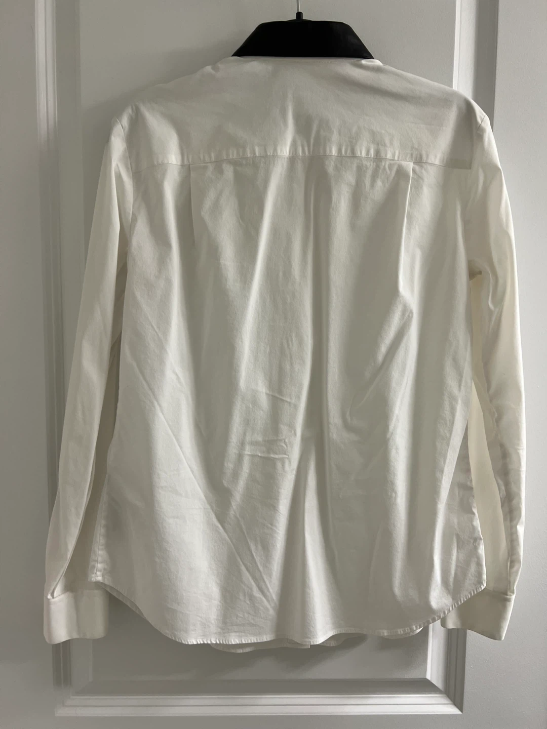 Burberry White Shirt with Black Leather Collar - photo 3