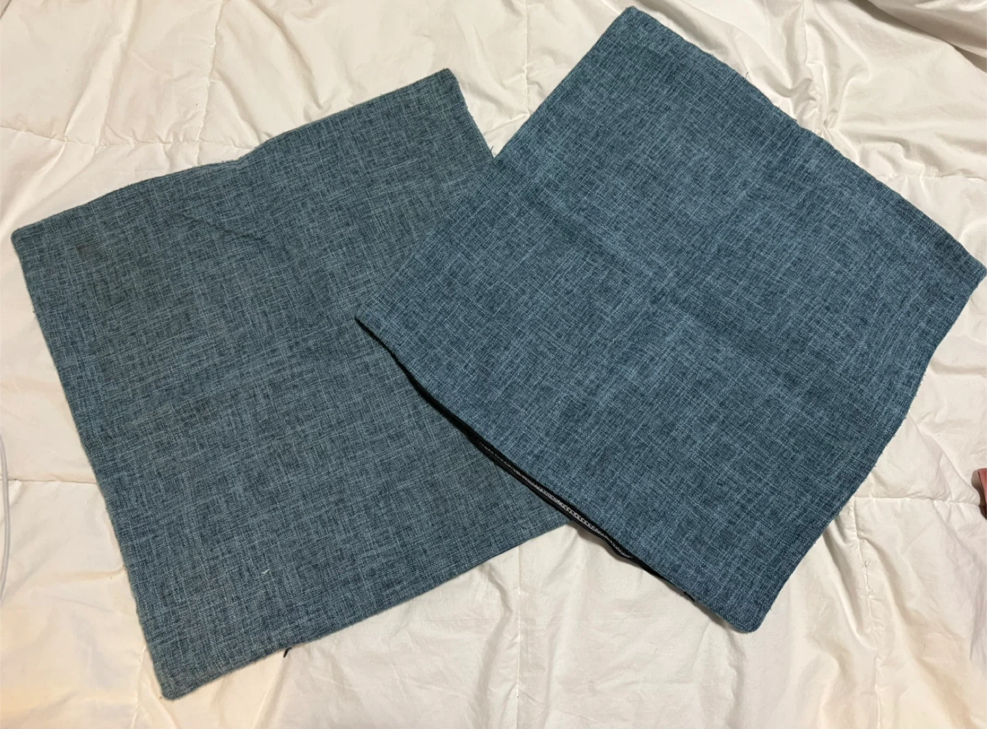 Set of 2 blue Textured Pillow Covers