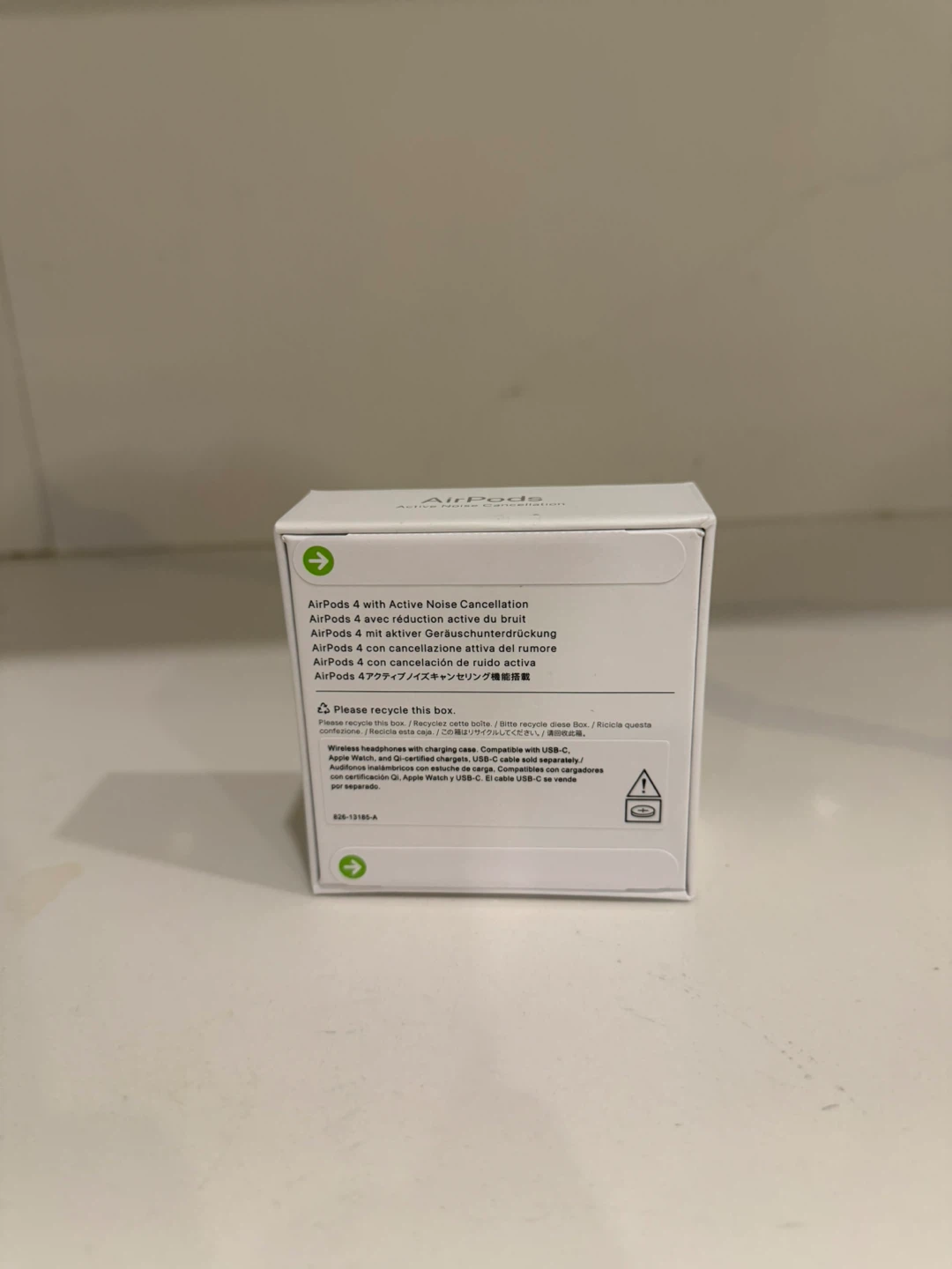 AirPods 4 with noise cancellation - photo 3