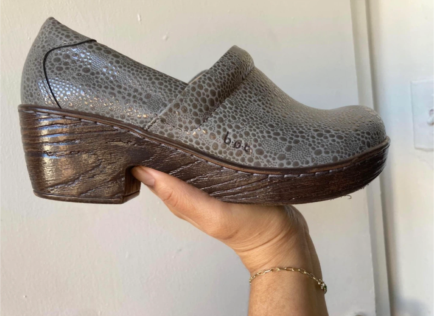 Women’s shoes size 7