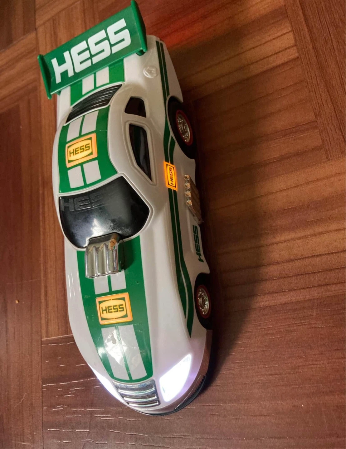Hess ligth up car/pull back and go - photo 2