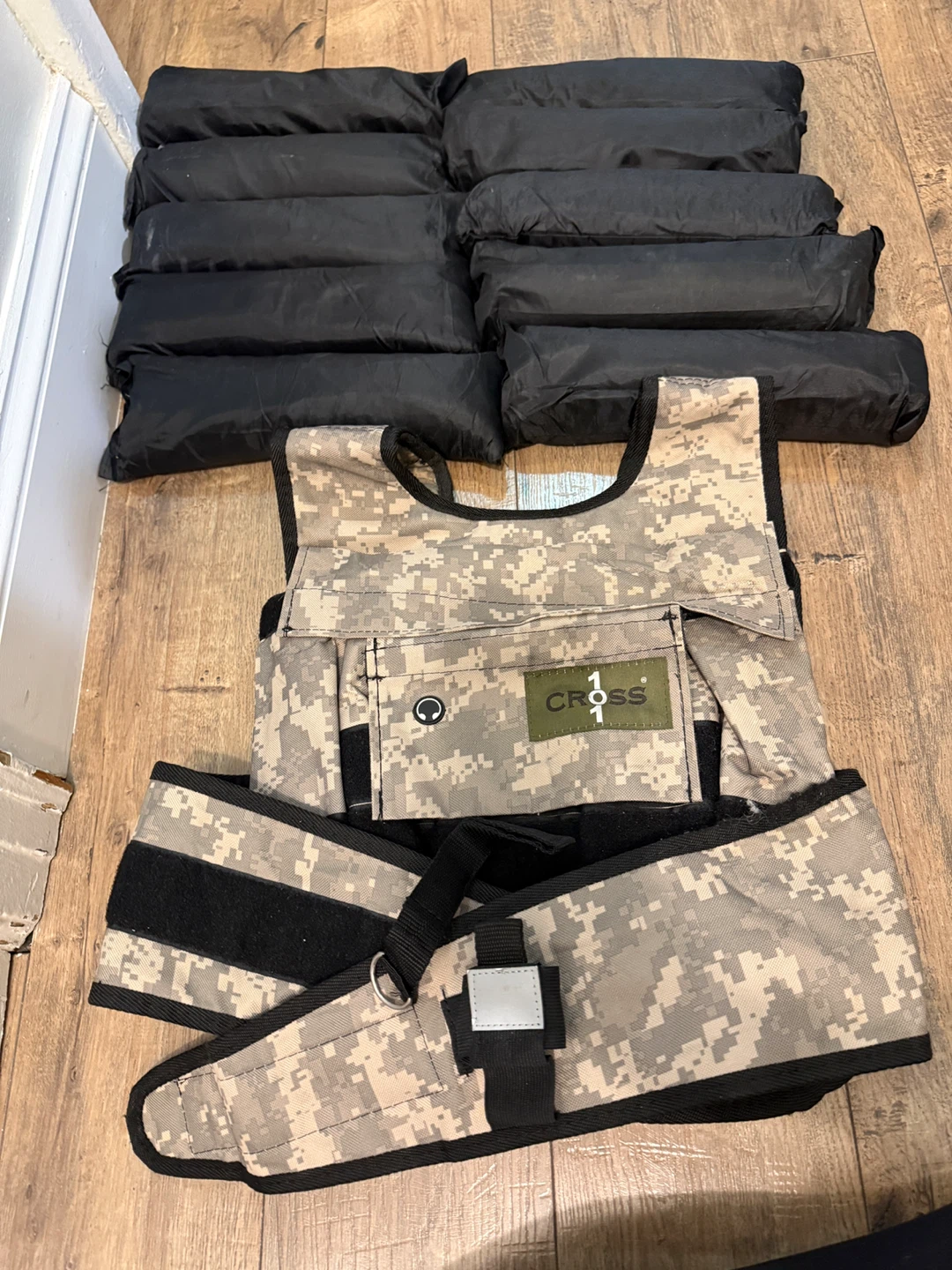 CROSS101 Vest with Shoulder Pads, 60 lb