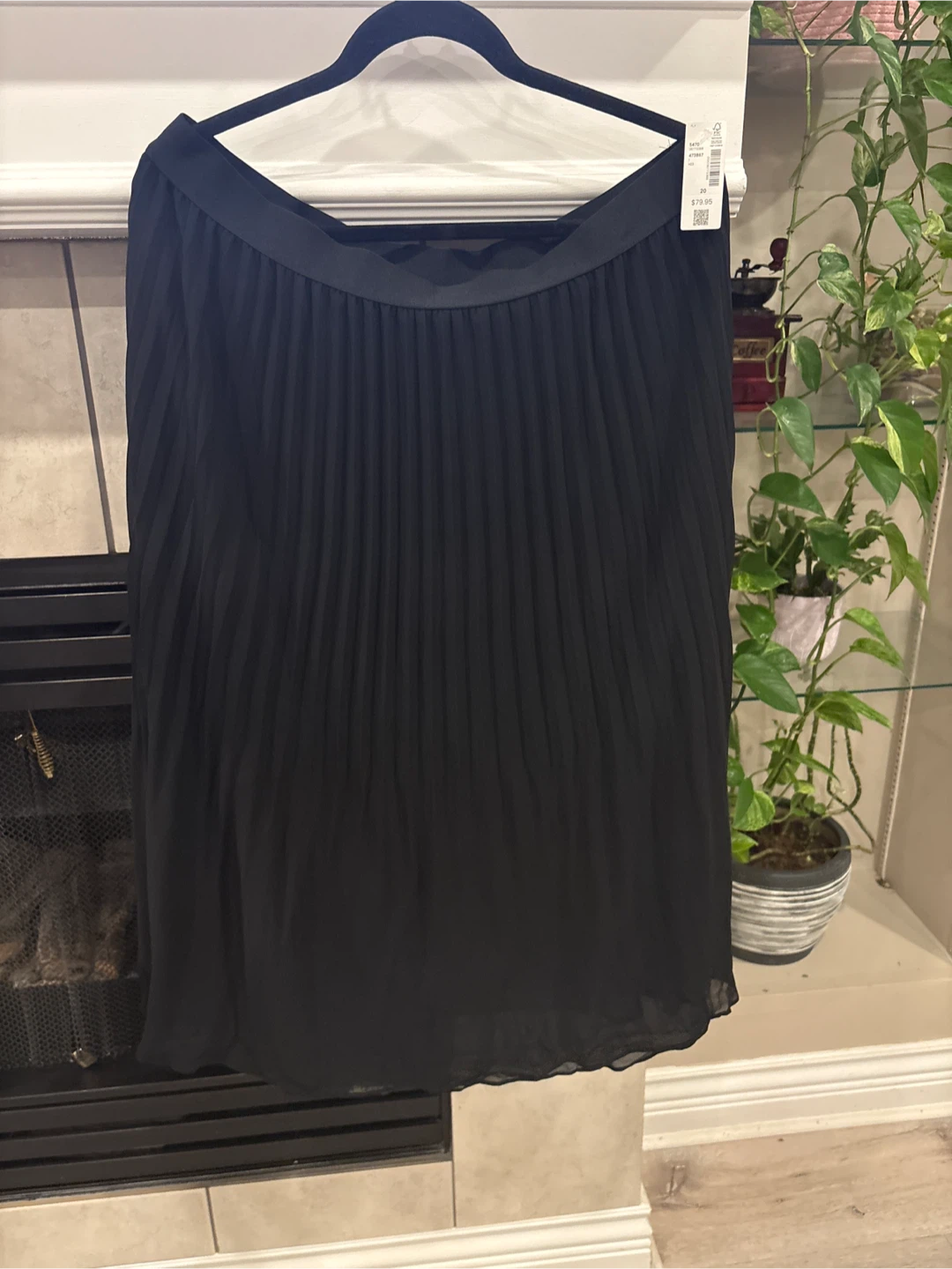 Brand New  size 20 Penningtons Black Pleated Midi Skirt Size 20