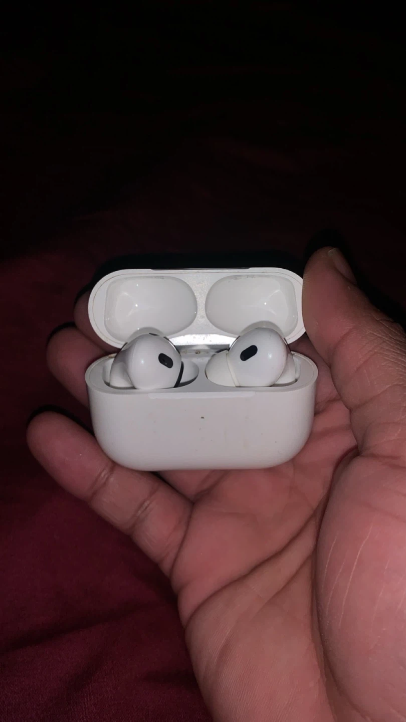 Apple AirPods Pro (2nd Gen) Wireless Earbuds