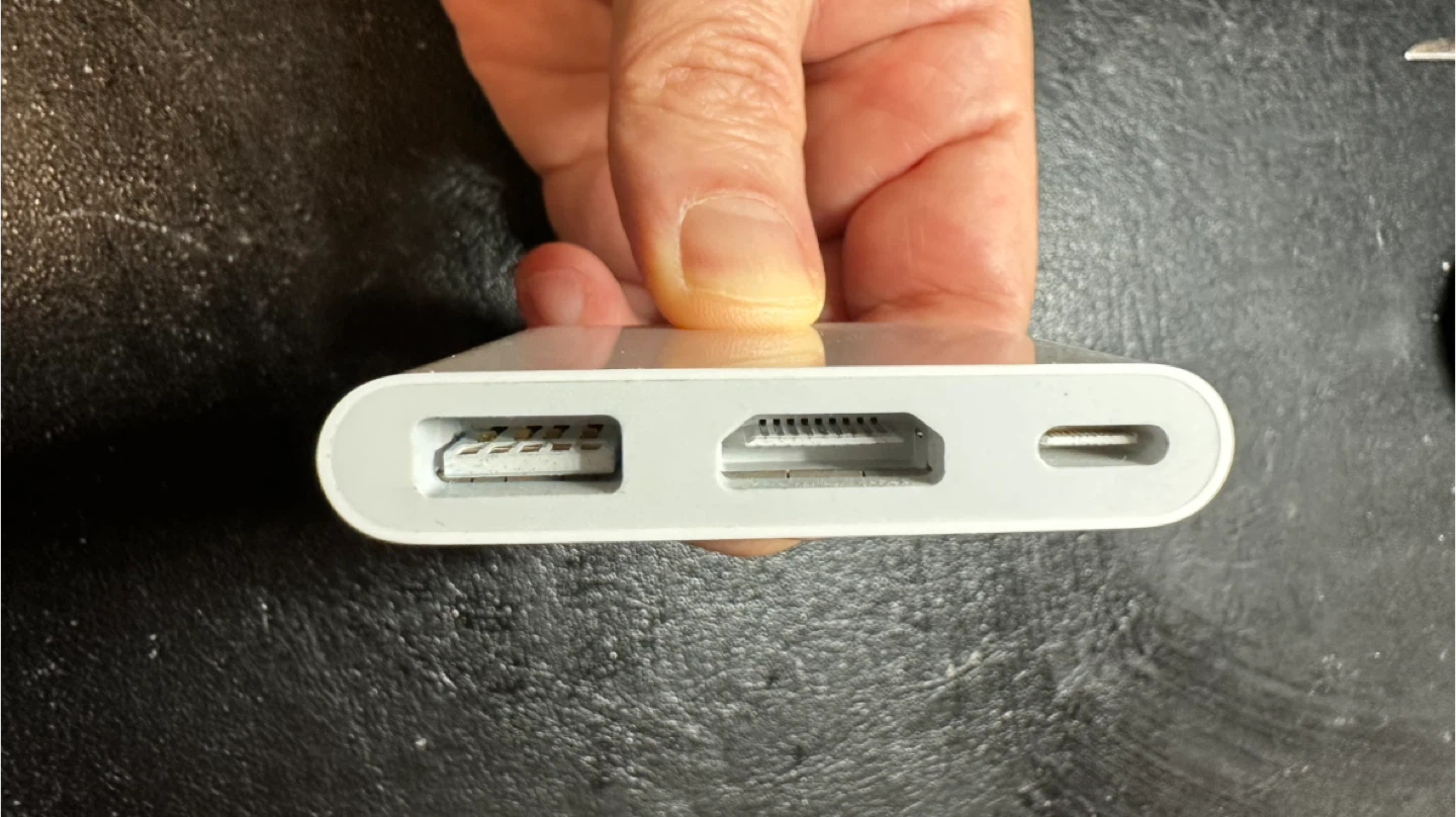 Apple USB-C Digital AV Multiport Adapter - photo 3