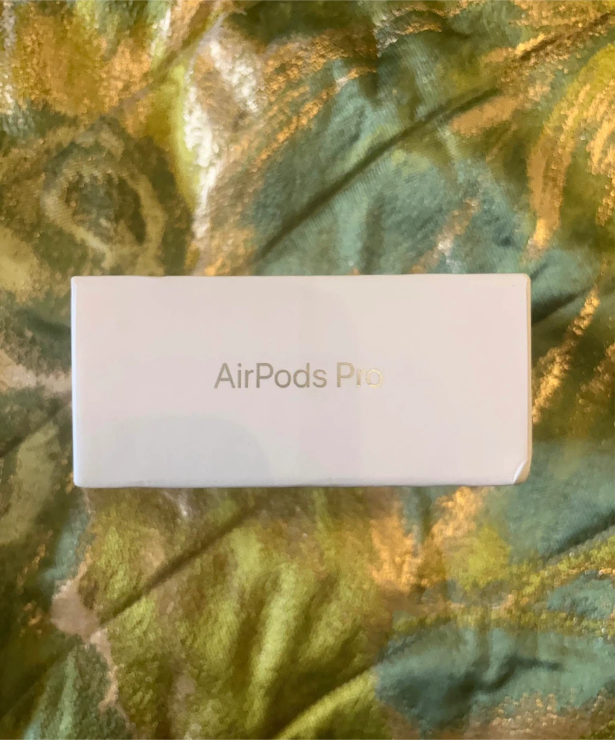 Apple AirPods Pro (2nd Gen) with MagSafe Charging Case - photo 3