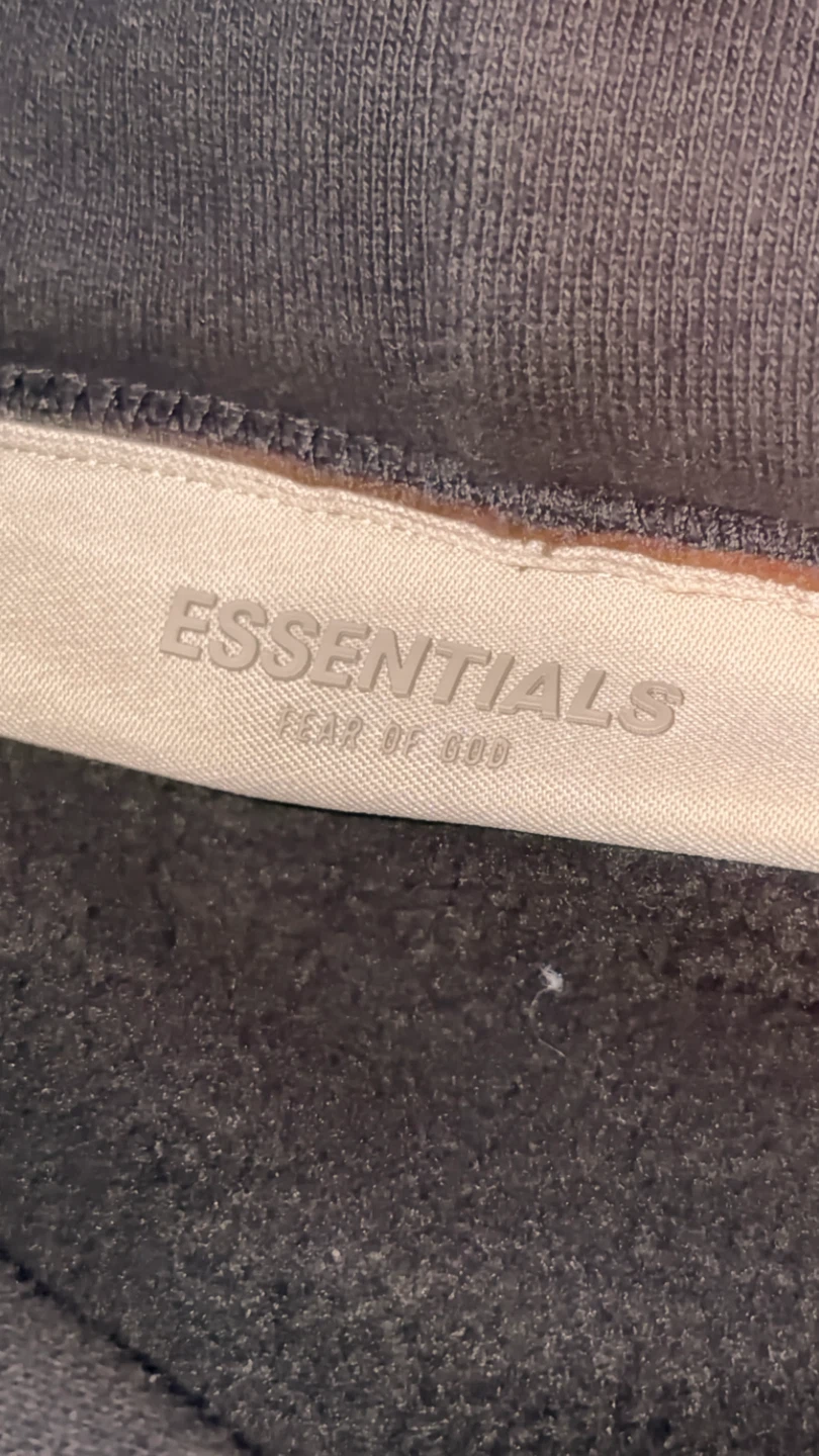 Essential hoodie - photo 3