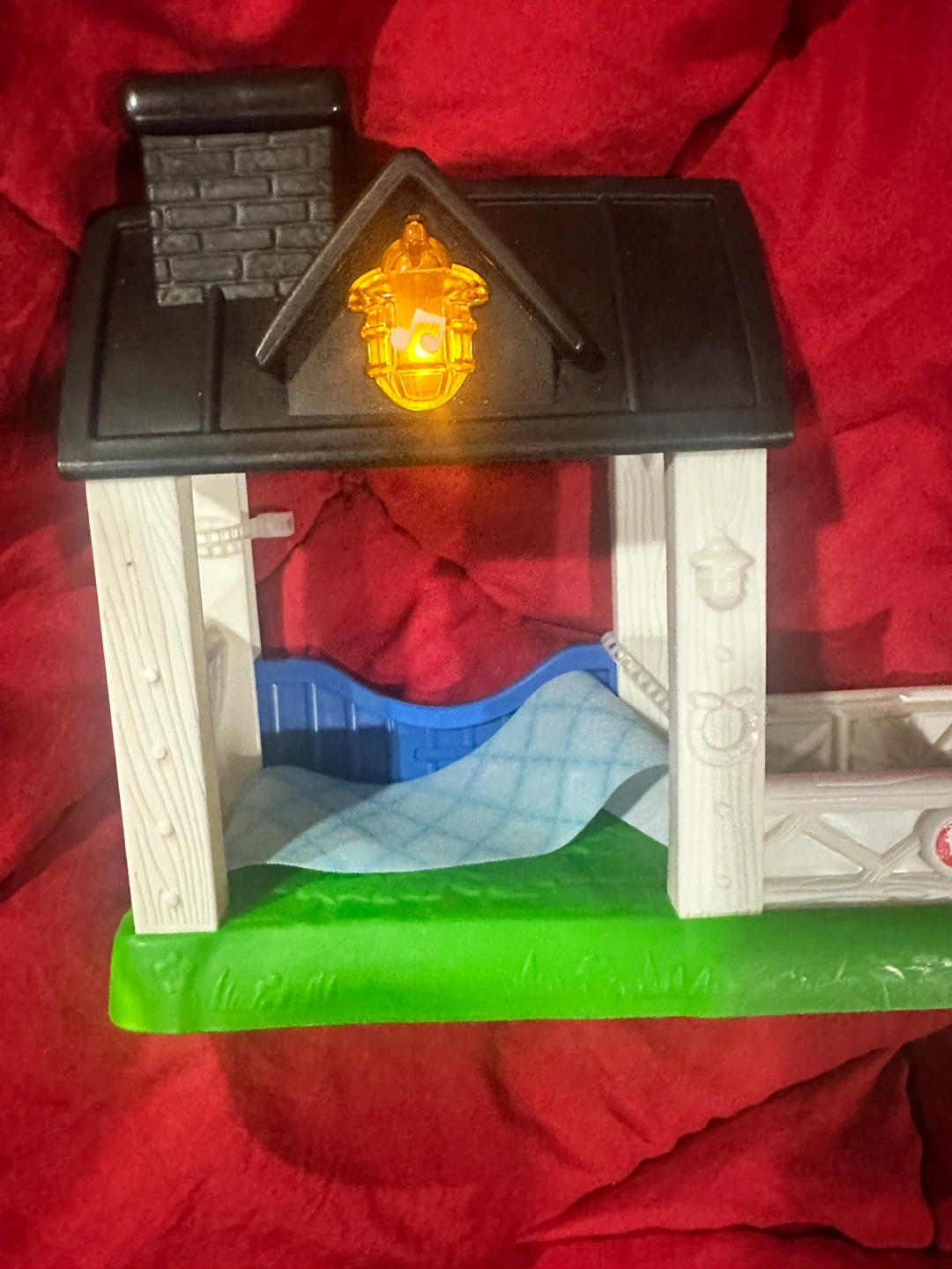 Toy Barn Stable with Light