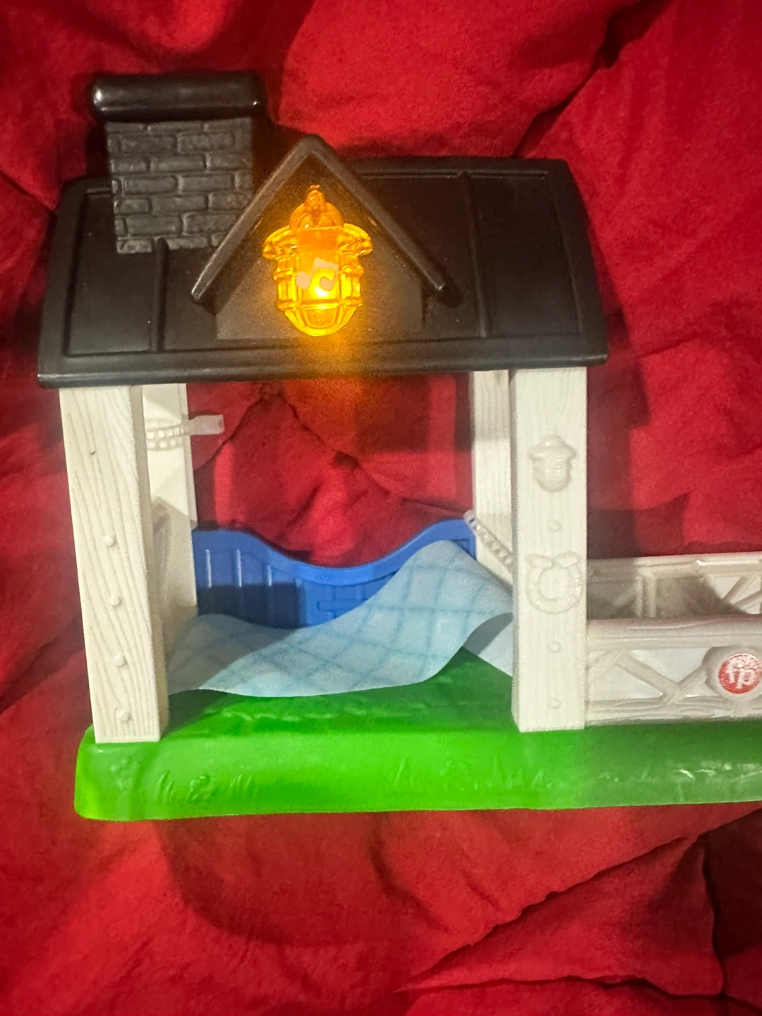 Toy Barn Stable with Light - photo 2