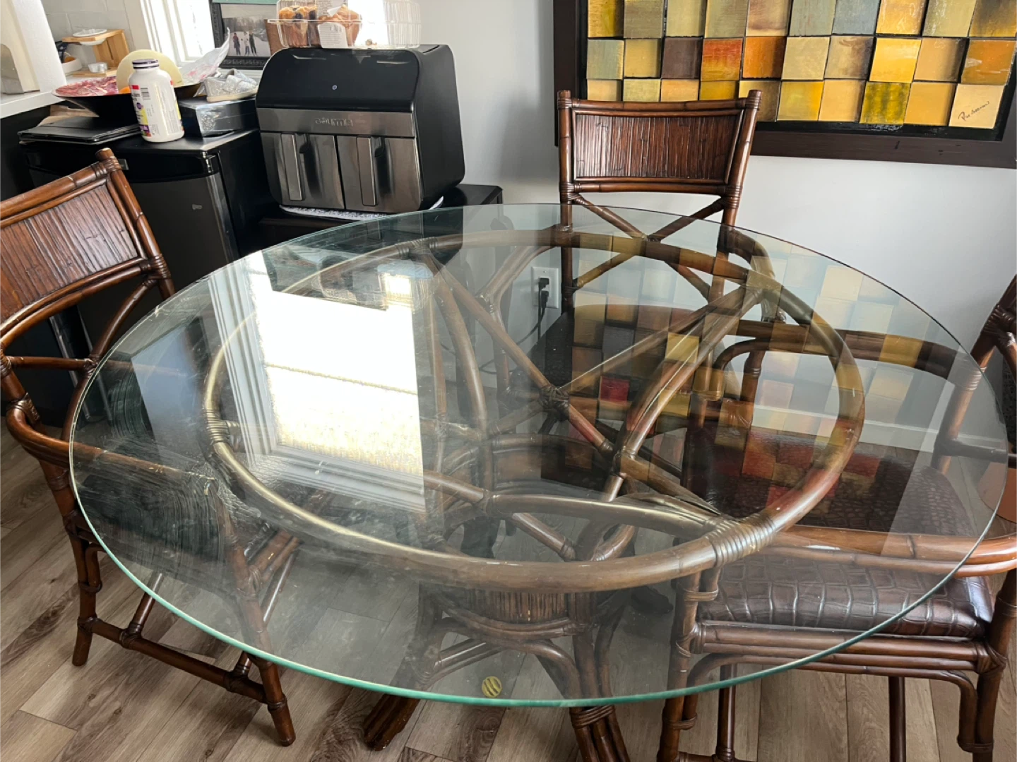 Round Glass Top Dining Table with 4 Rattan Chairs - photo 2
