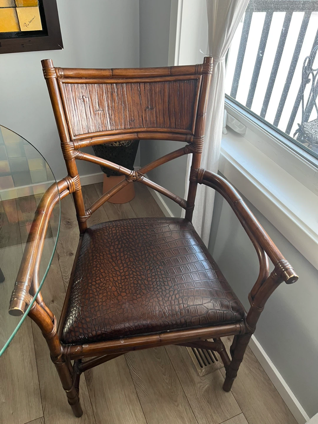 Round Glass Top Dining Table with 4 Rattan Chairs