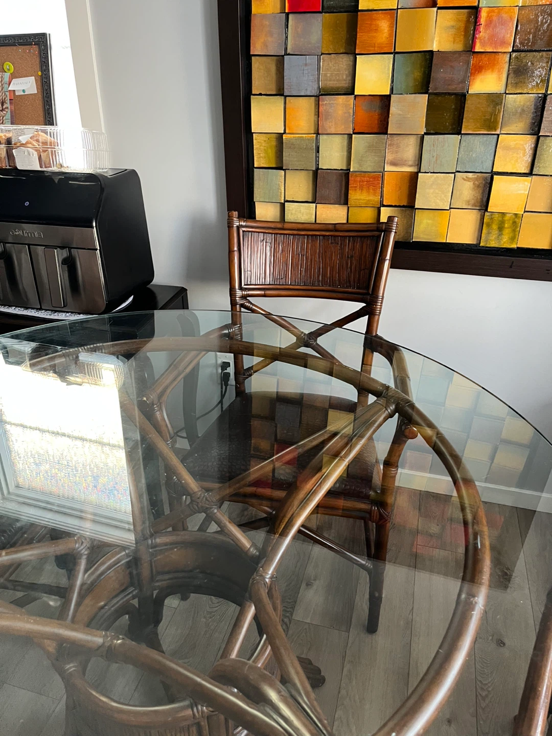 Round Glass Top Dining Table with 4 Rattan Chairs - photo 4