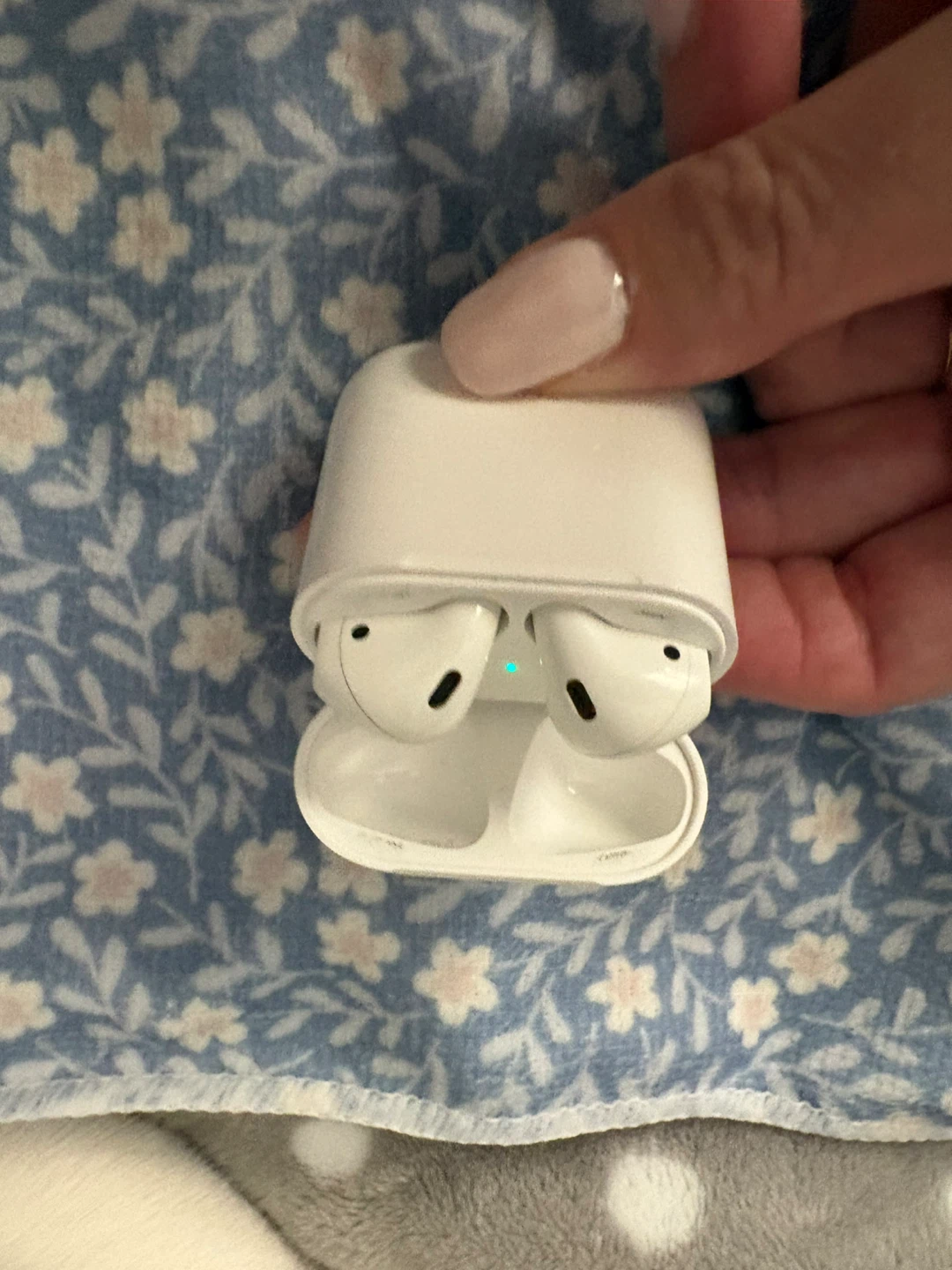AirPods