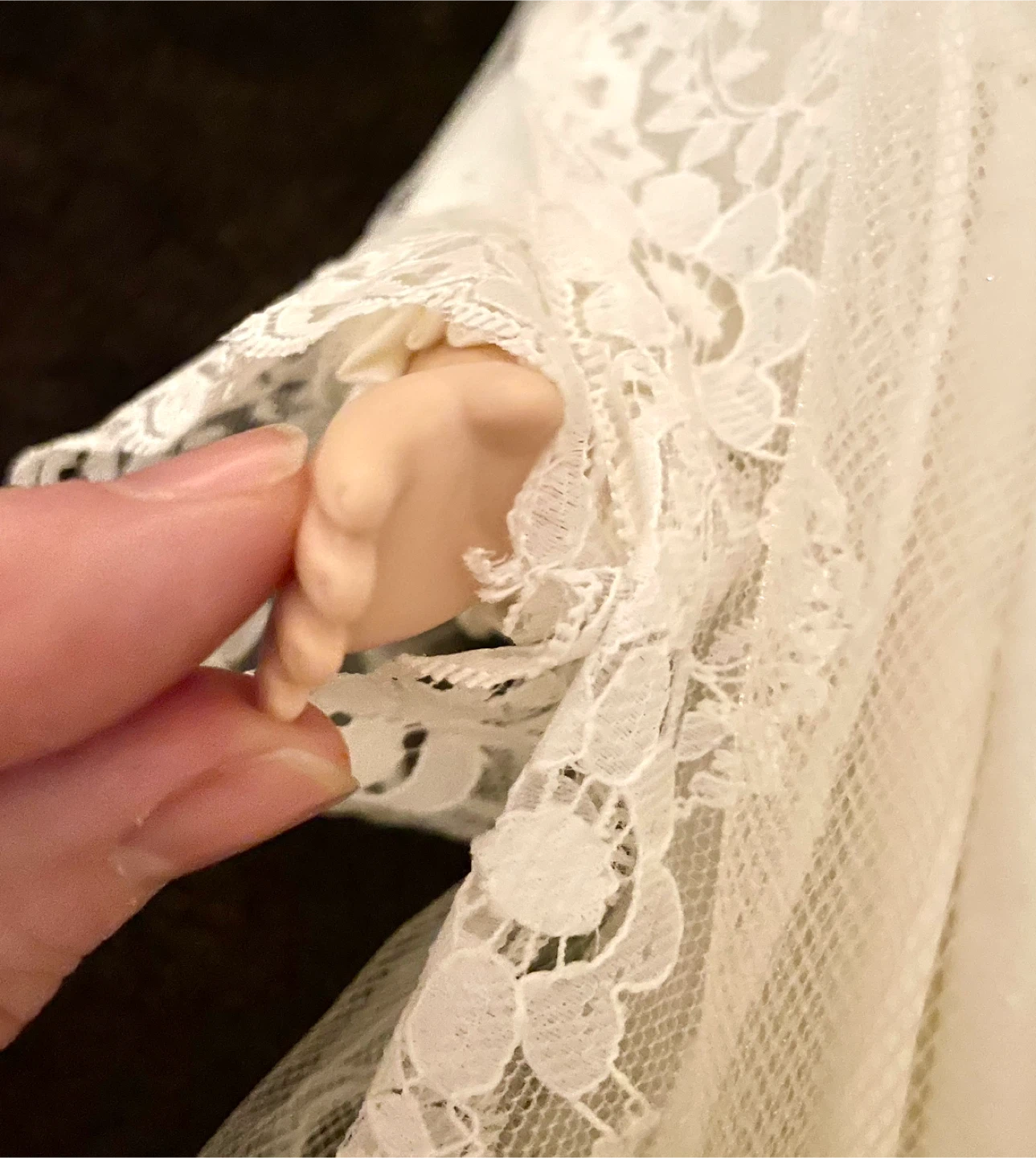 VINTAGE PORCELAIN DOLL - photo 3