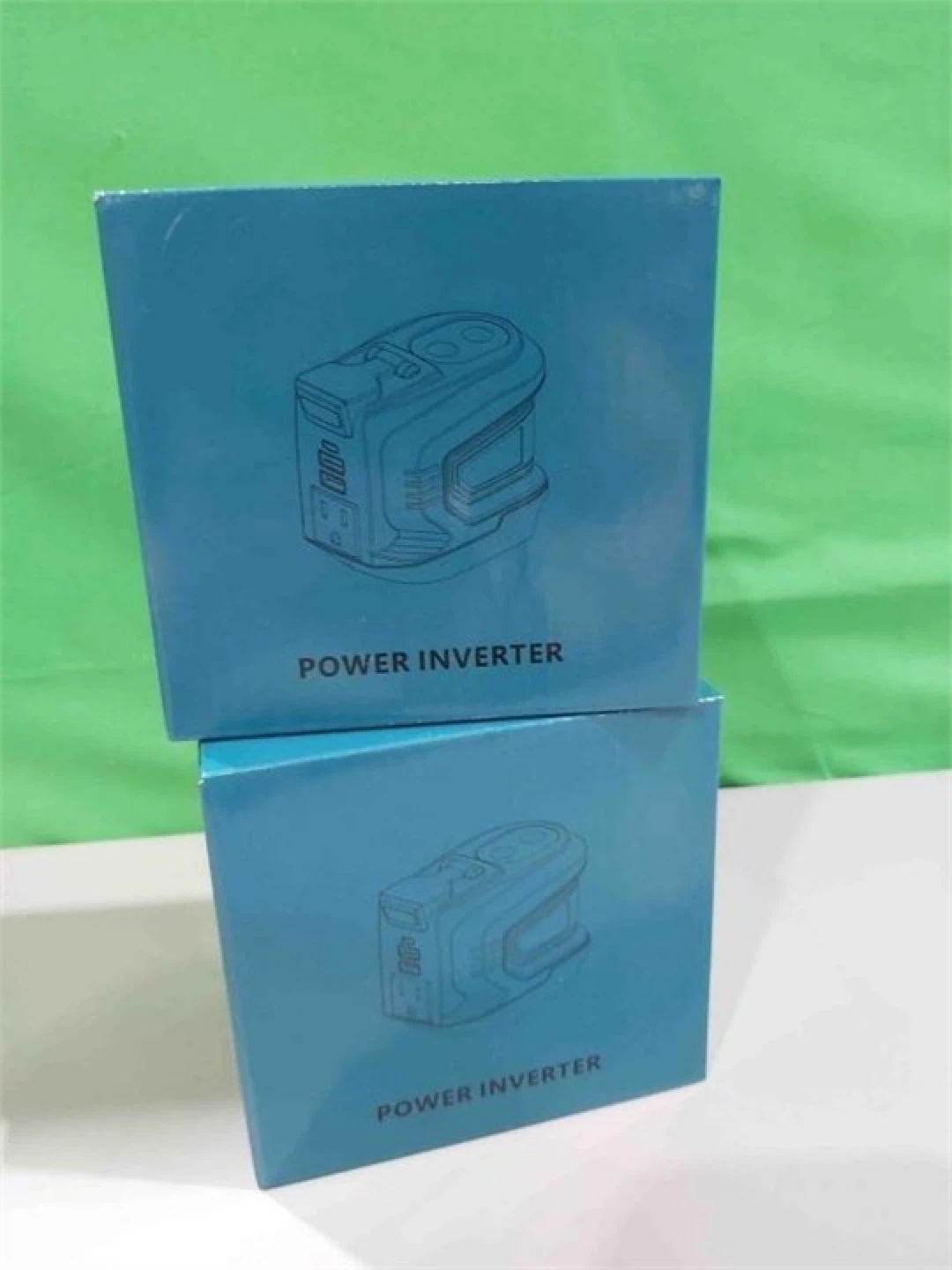 Lot of 2 LIVOWALNY Power Inverter with USB Ports and AC Outlet - photo 2