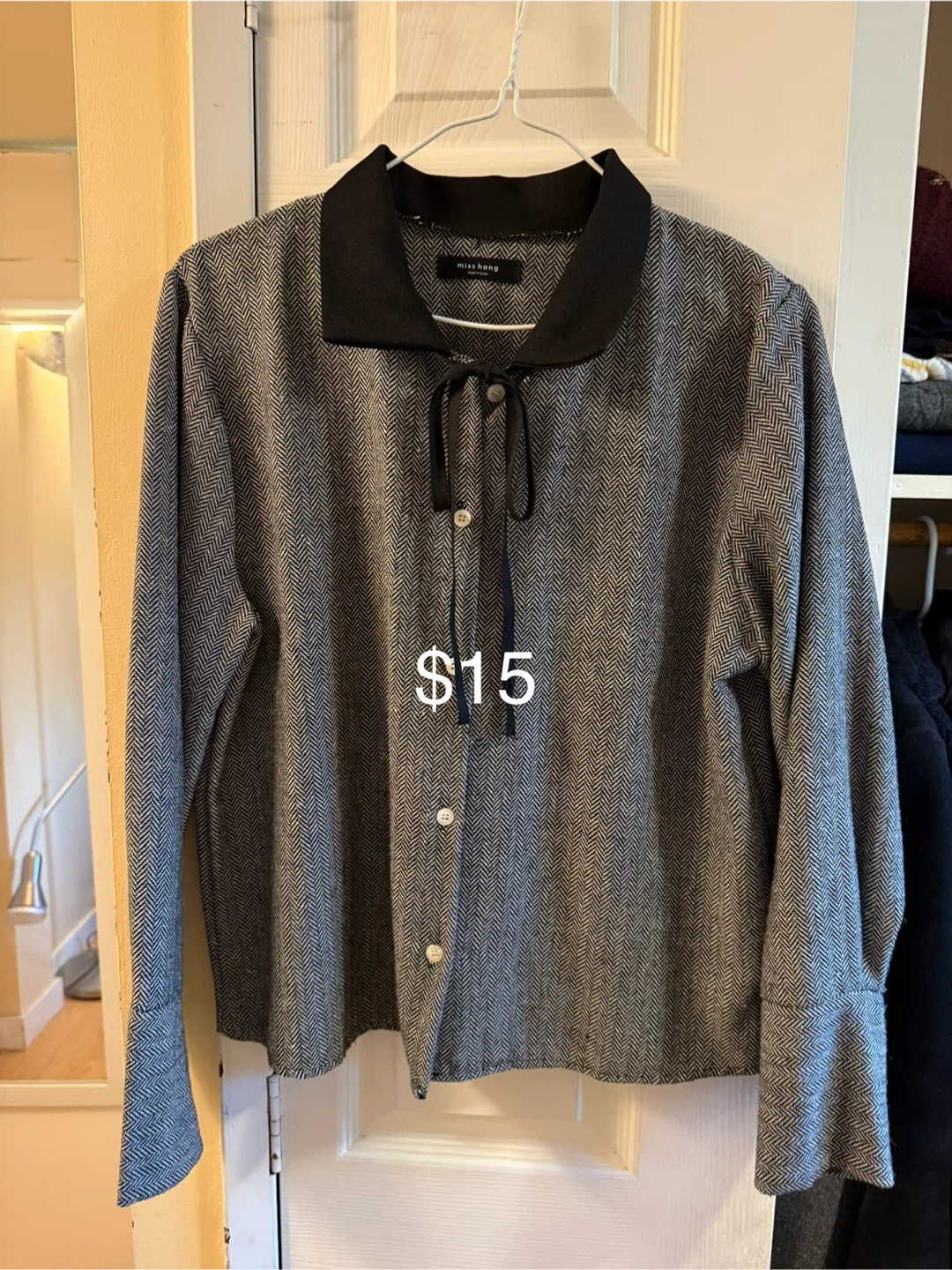Grey Herringbone Button-Up Blouse with Black Collar
