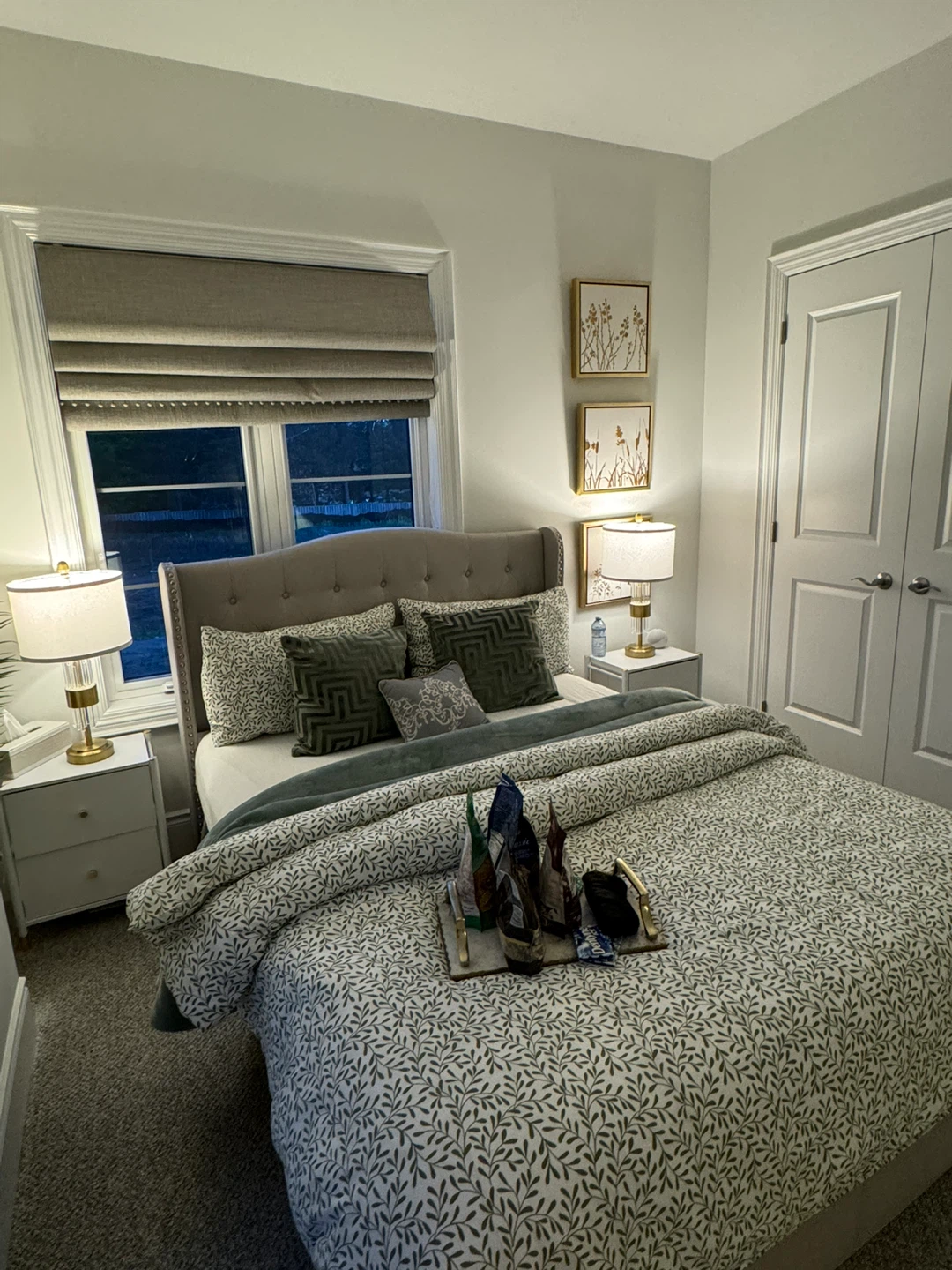 Queen bed - photo 2