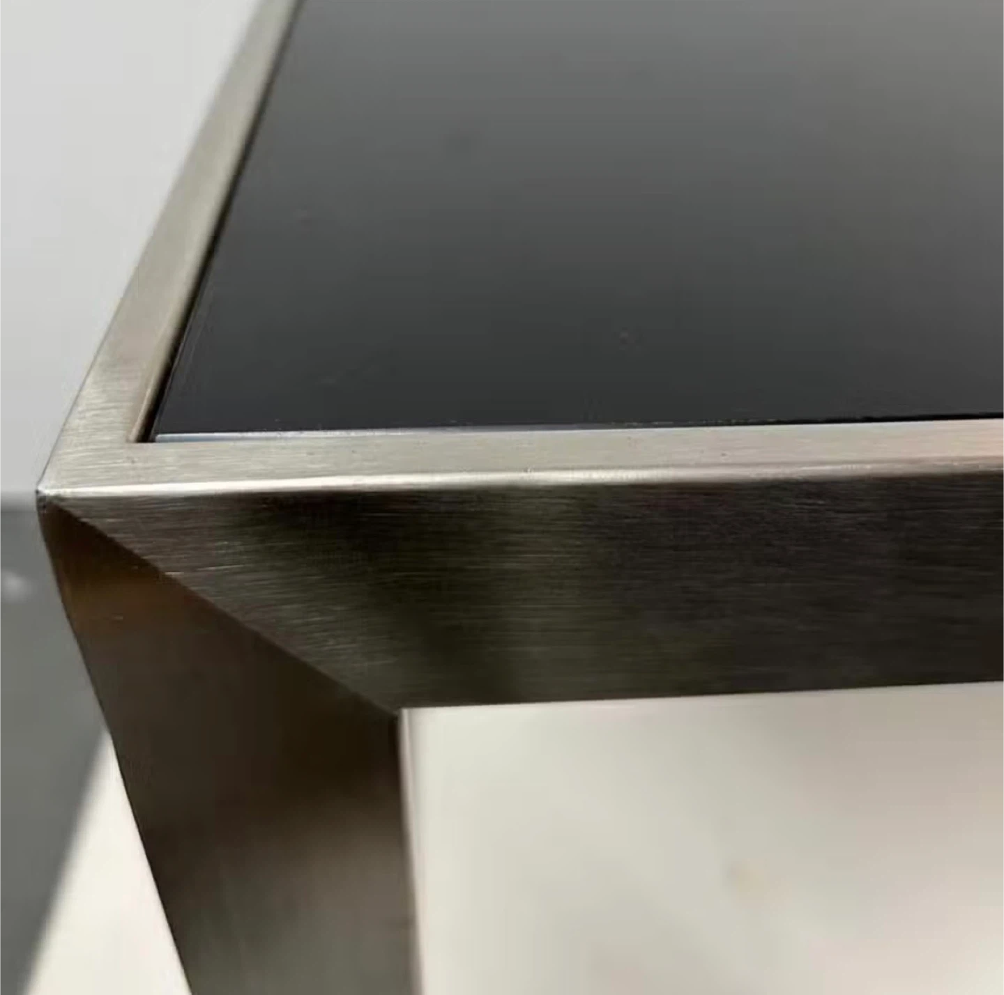 End Table with Tempered Glass Top - photo 4