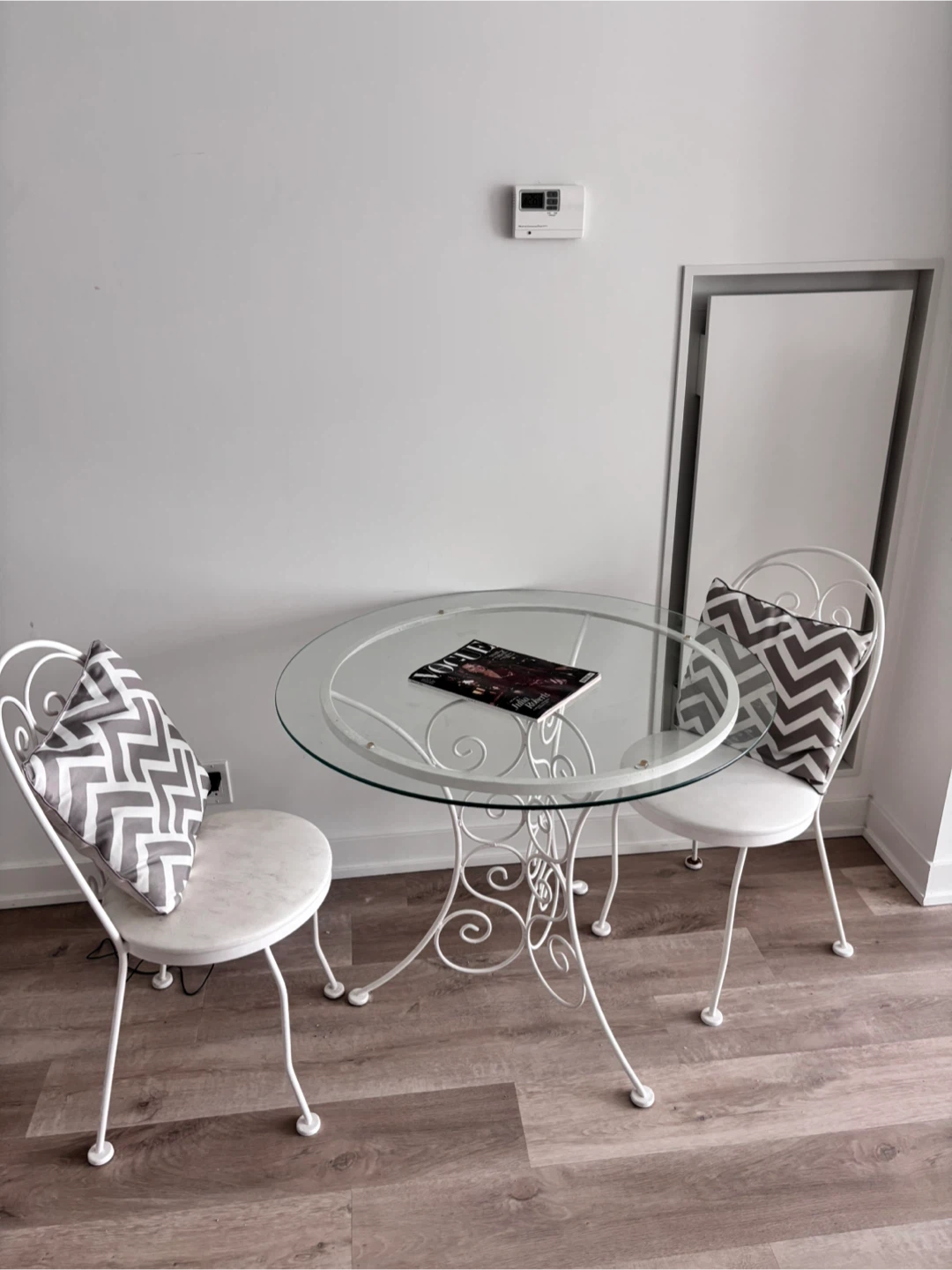 White Metal and Glass Bistro Set with 2 Chairs