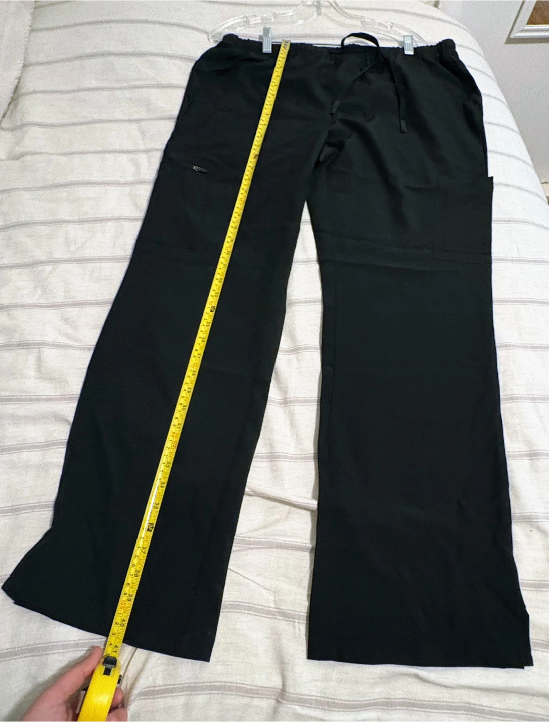 Floral Hue Black Scrub Top and Pants Set - Size L - photo 4