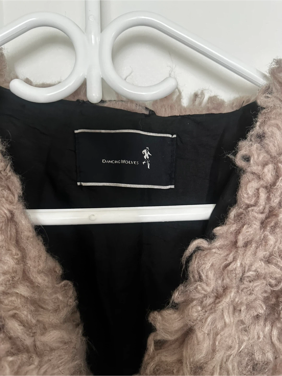 Dancing Wolves Faux Fur Coat - photo 2
