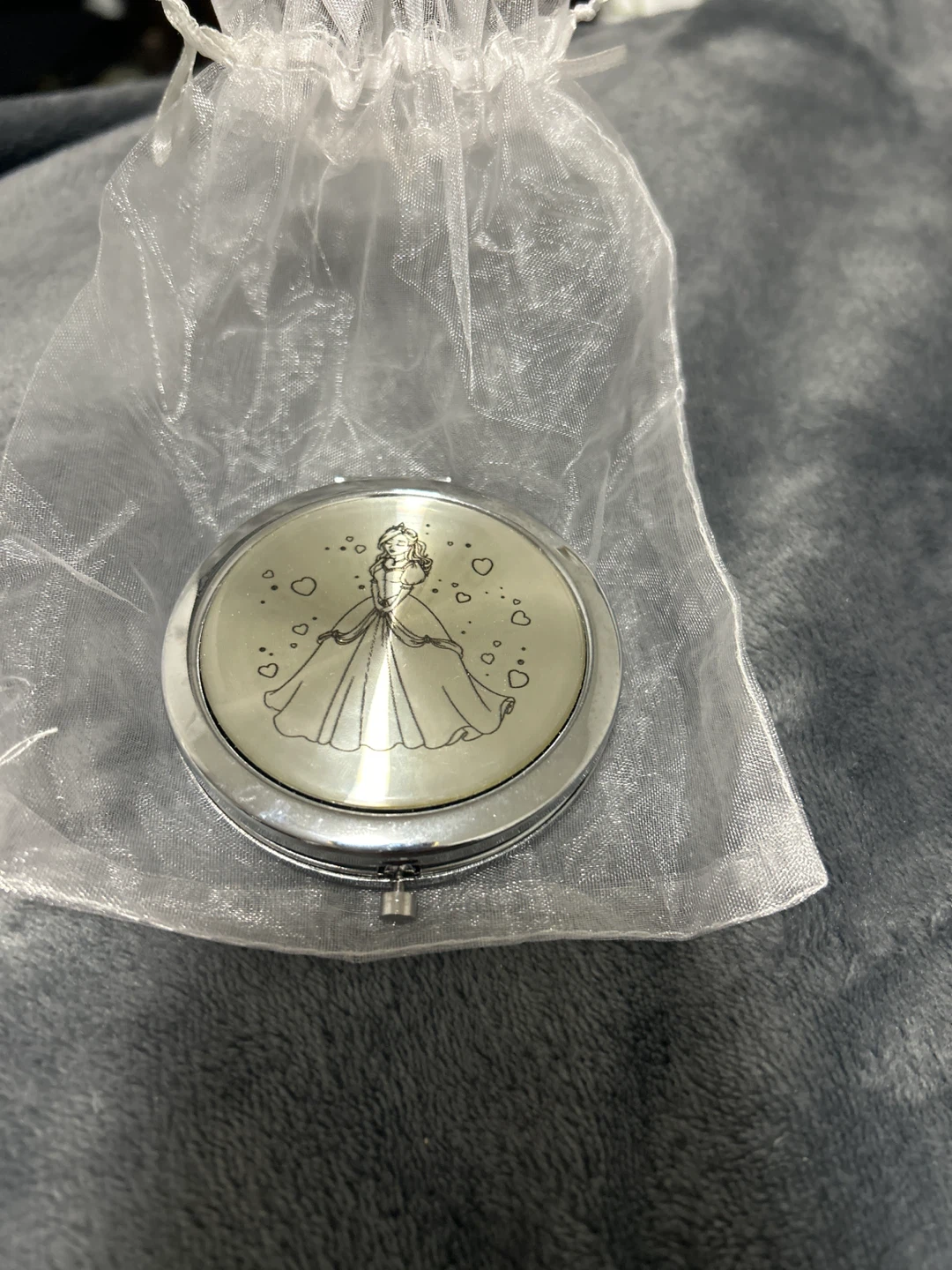 Compact Mirror with Pouch - photo 3