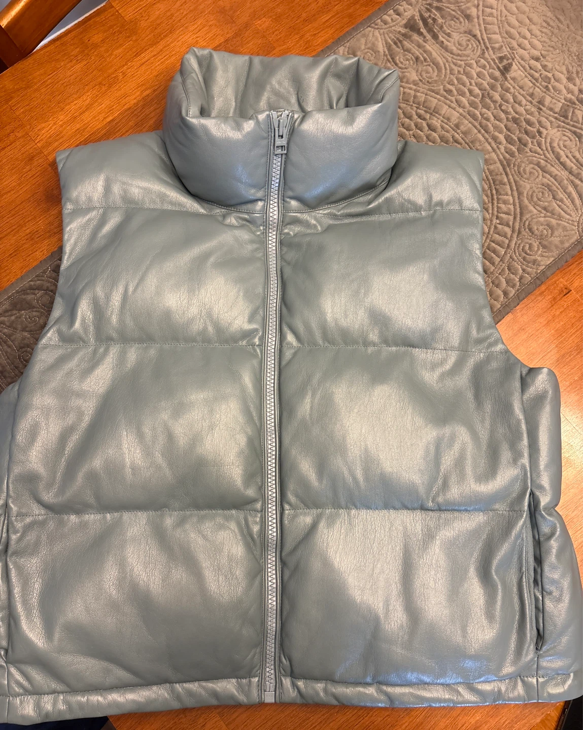 Wilfred Free Vista Puffer Vest Size L Vegan Leather