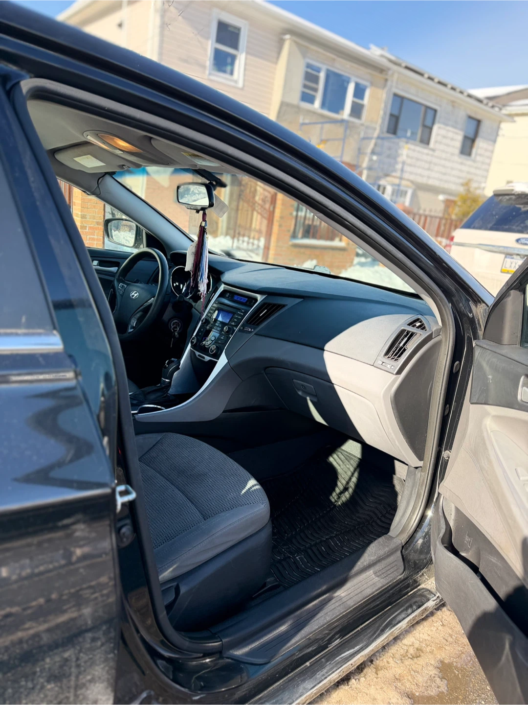 2012 Hyundai Sonata Sedan - photo 4