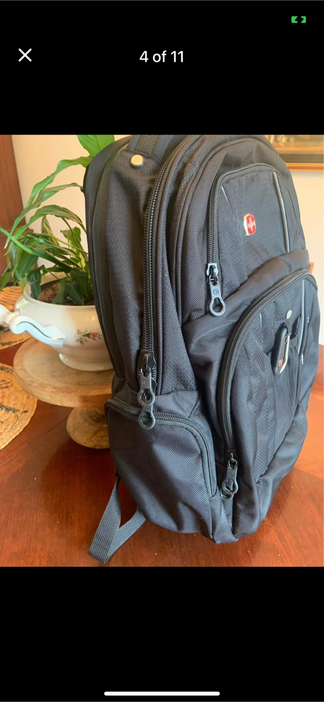 LARGE Swiss Gear Backpack Black - photo 3