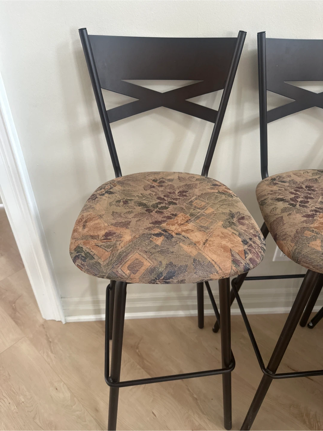 Set of 4 Bar Stools with Upholstered Seats