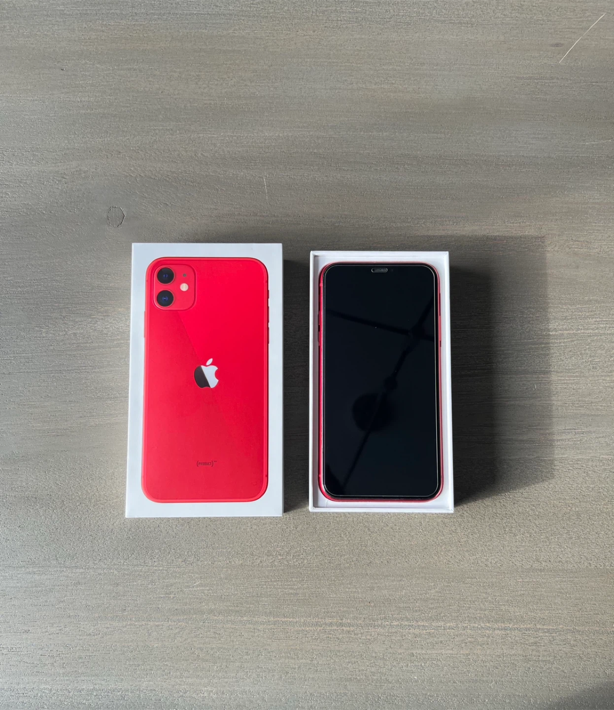 iPhone 11 64GB Red