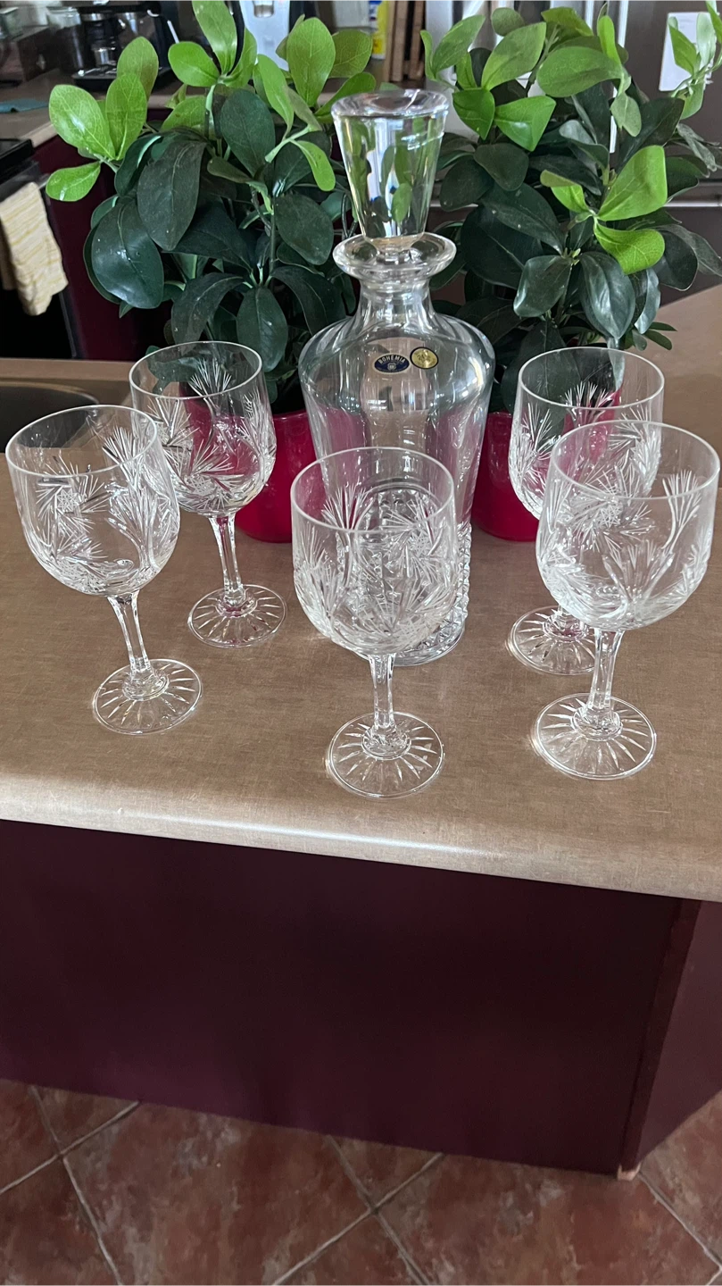 Bohemia Crystal Decanter and Wine Glasses Set
