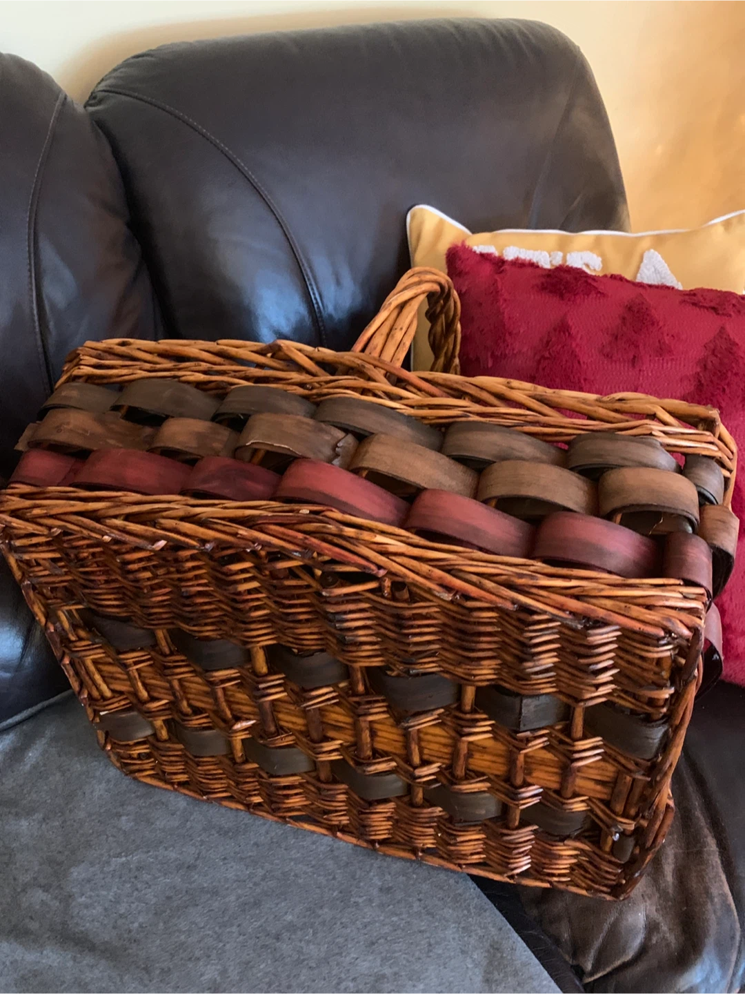 Large Woven Wicker Storage Basket with Handle - photo 4