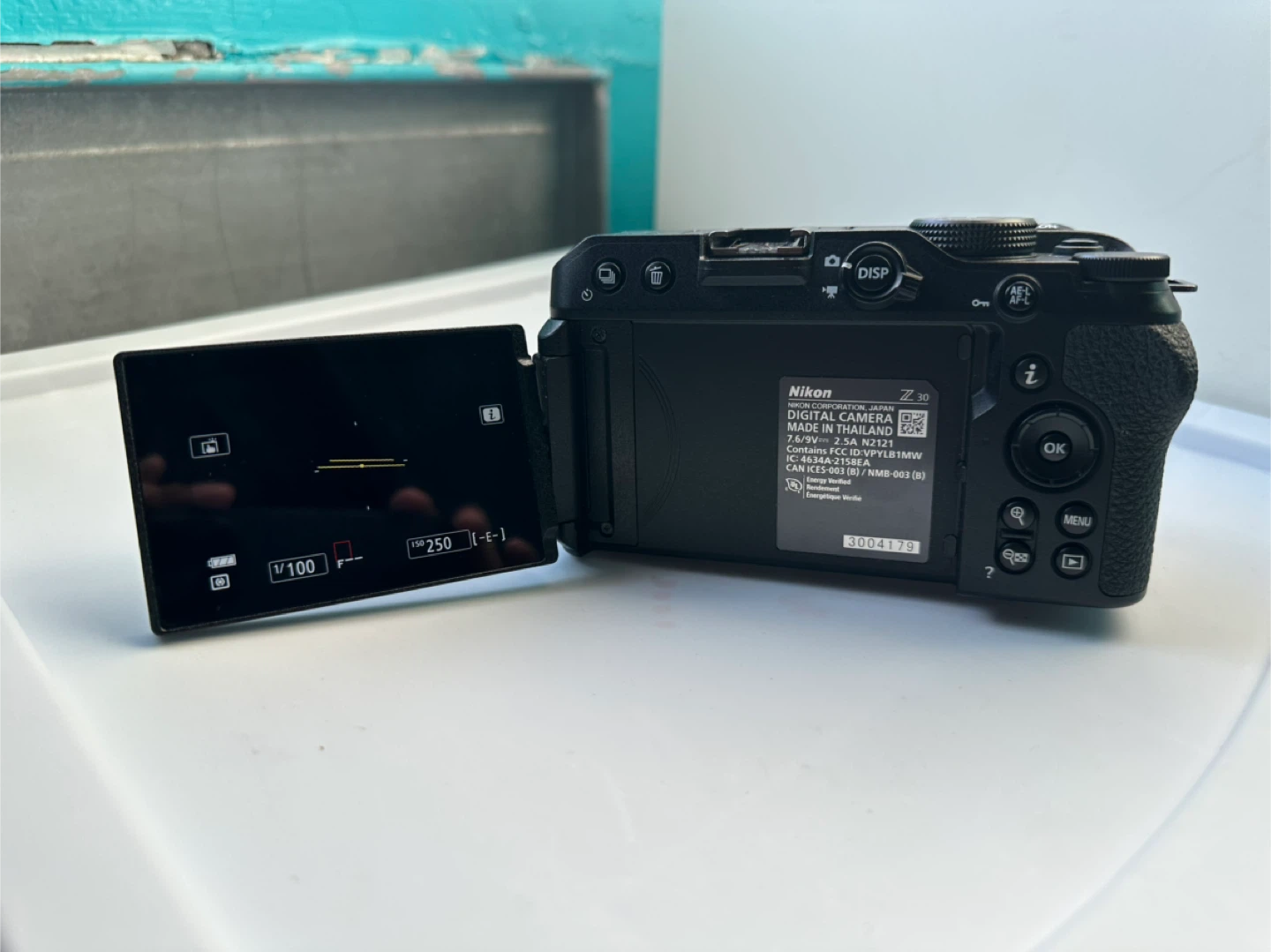 Nikon Z 30 Mirrorless Camera body only - photo 3