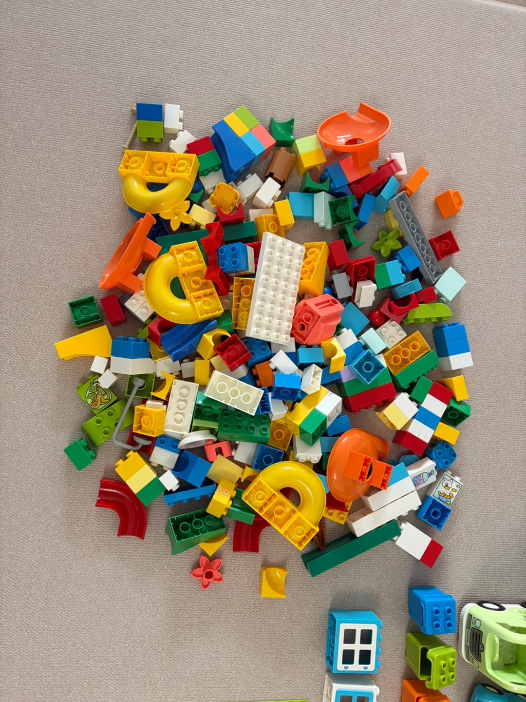 LEGO DUPLO Building Block Set - photo 3